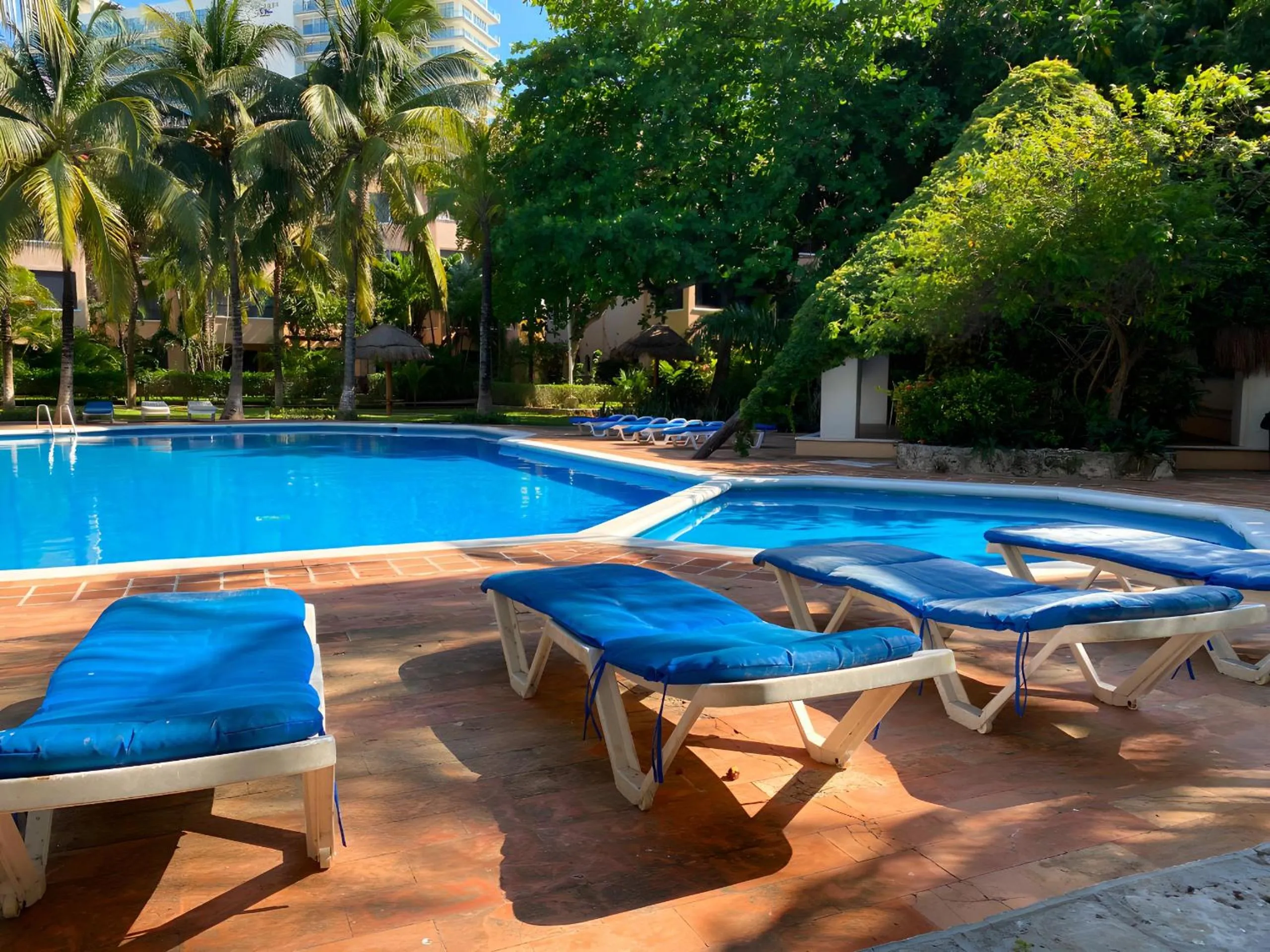 Day in Villas Tropical By Andiani