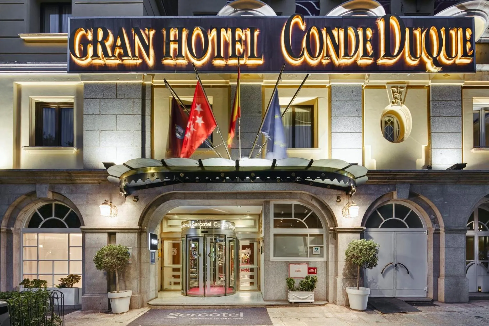 Facade/entrance in Sercotel Gran Hotel Conde Duque
