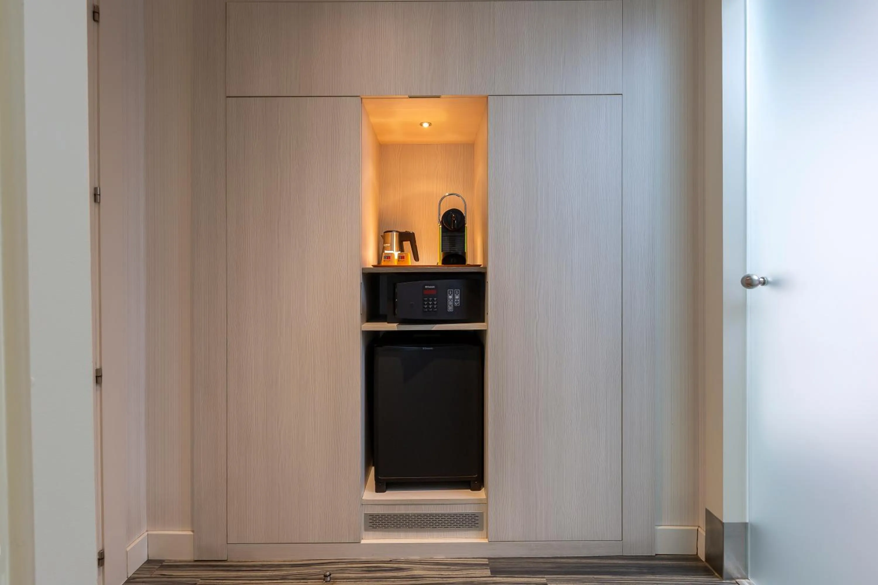 Photo of the whole room in Ibis Styles Madrid Prado