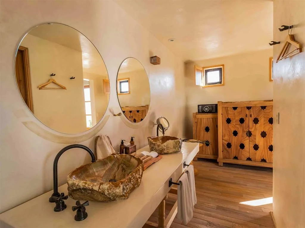 Bathroom in La Valise San Miguel de Allende, Member of Small Luxury Hotels