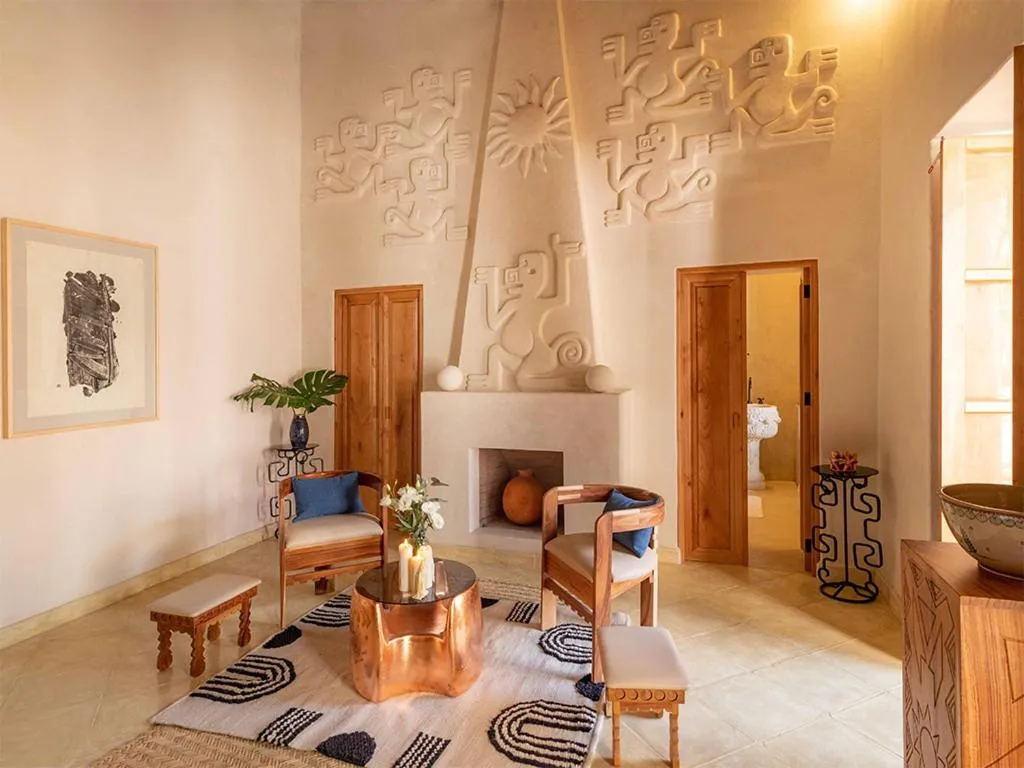 Living room in La Valise San Miguel de Allende, Member of Small Luxury Hotels