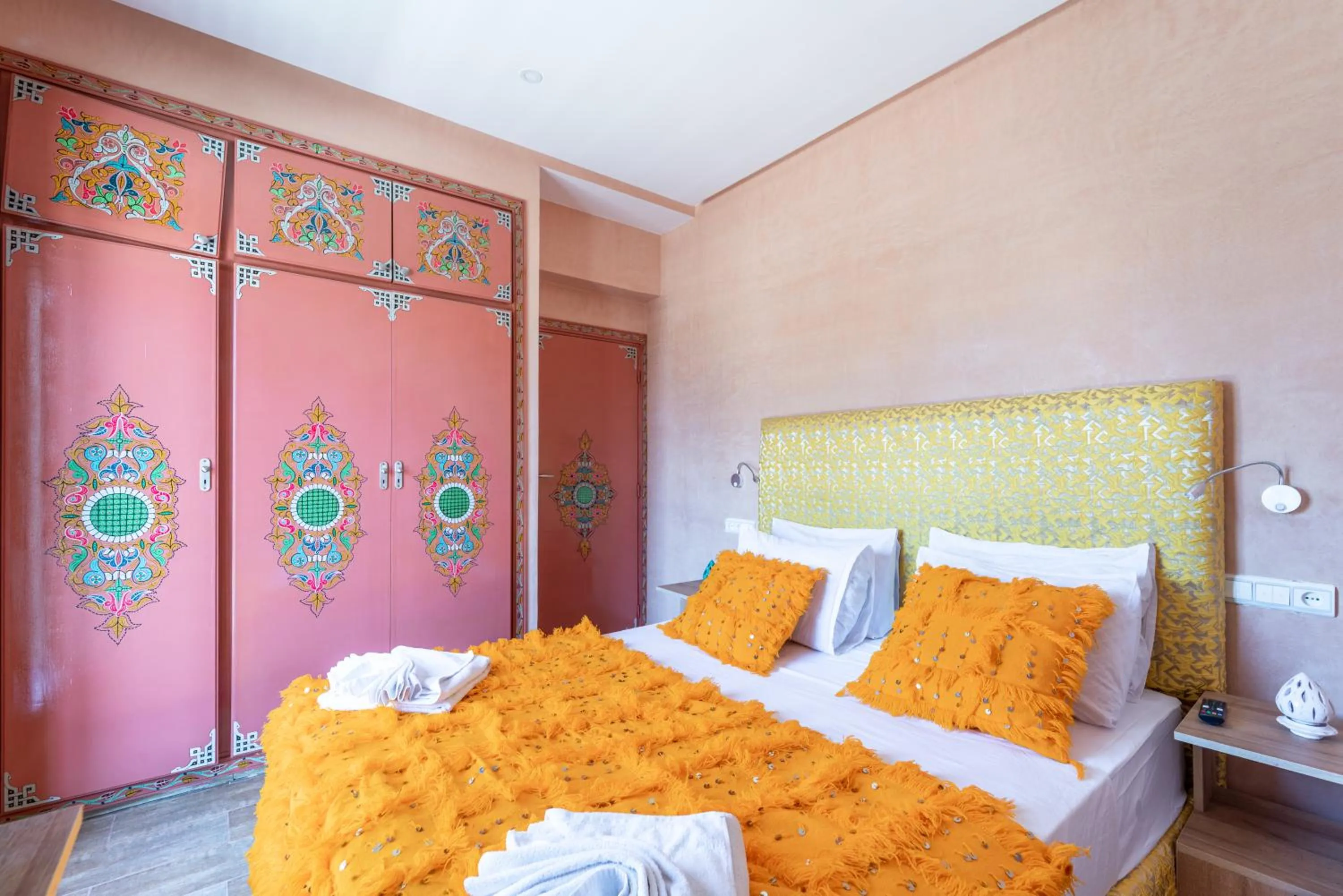 Bedroom, Bed in Riad Les Nuits De Fès