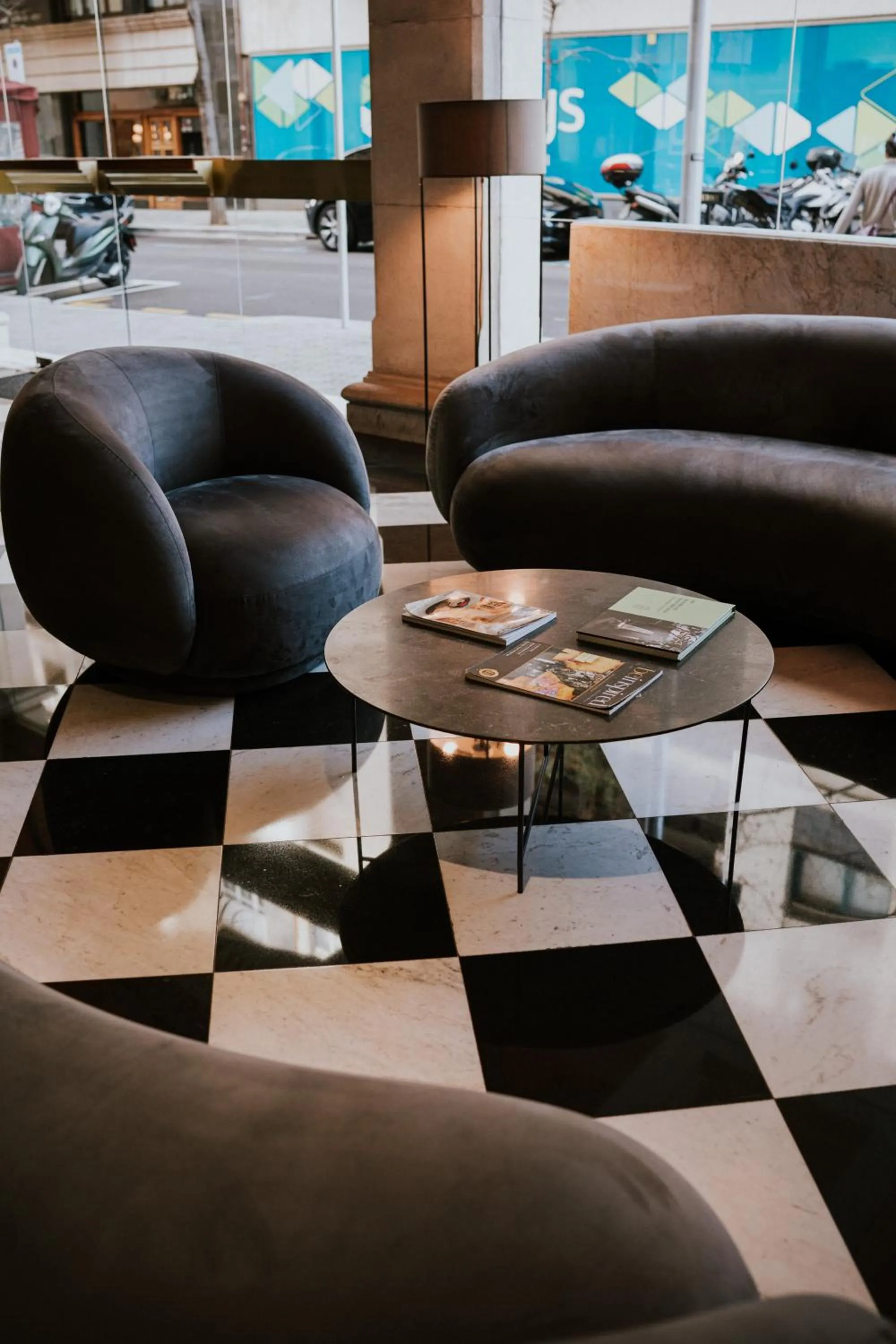 Lobby or reception in Hotel Gran Derby Suites, a Small Luxury Hotel of the World