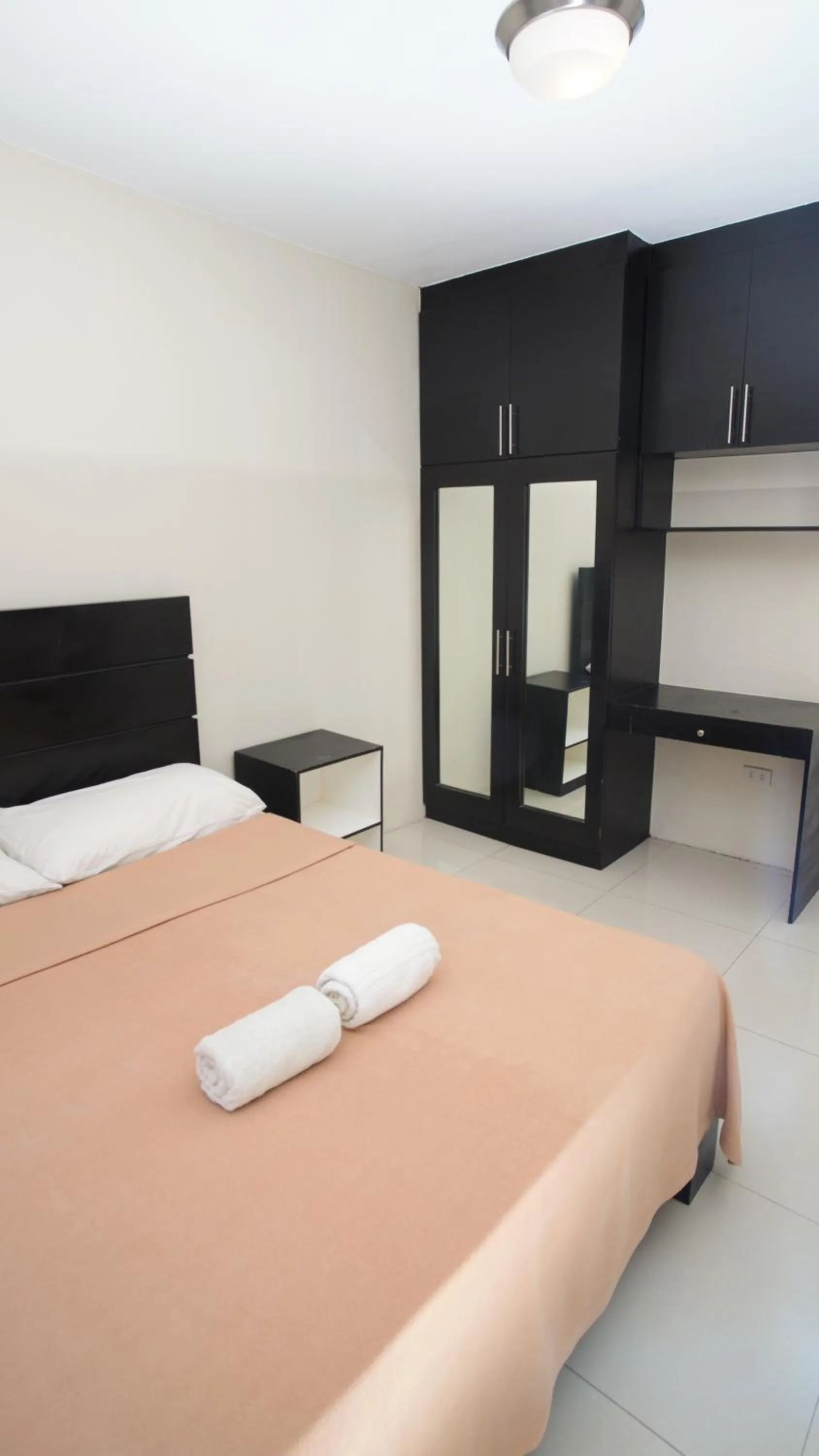 Bedroom, Bed in Garden Vista Hotel