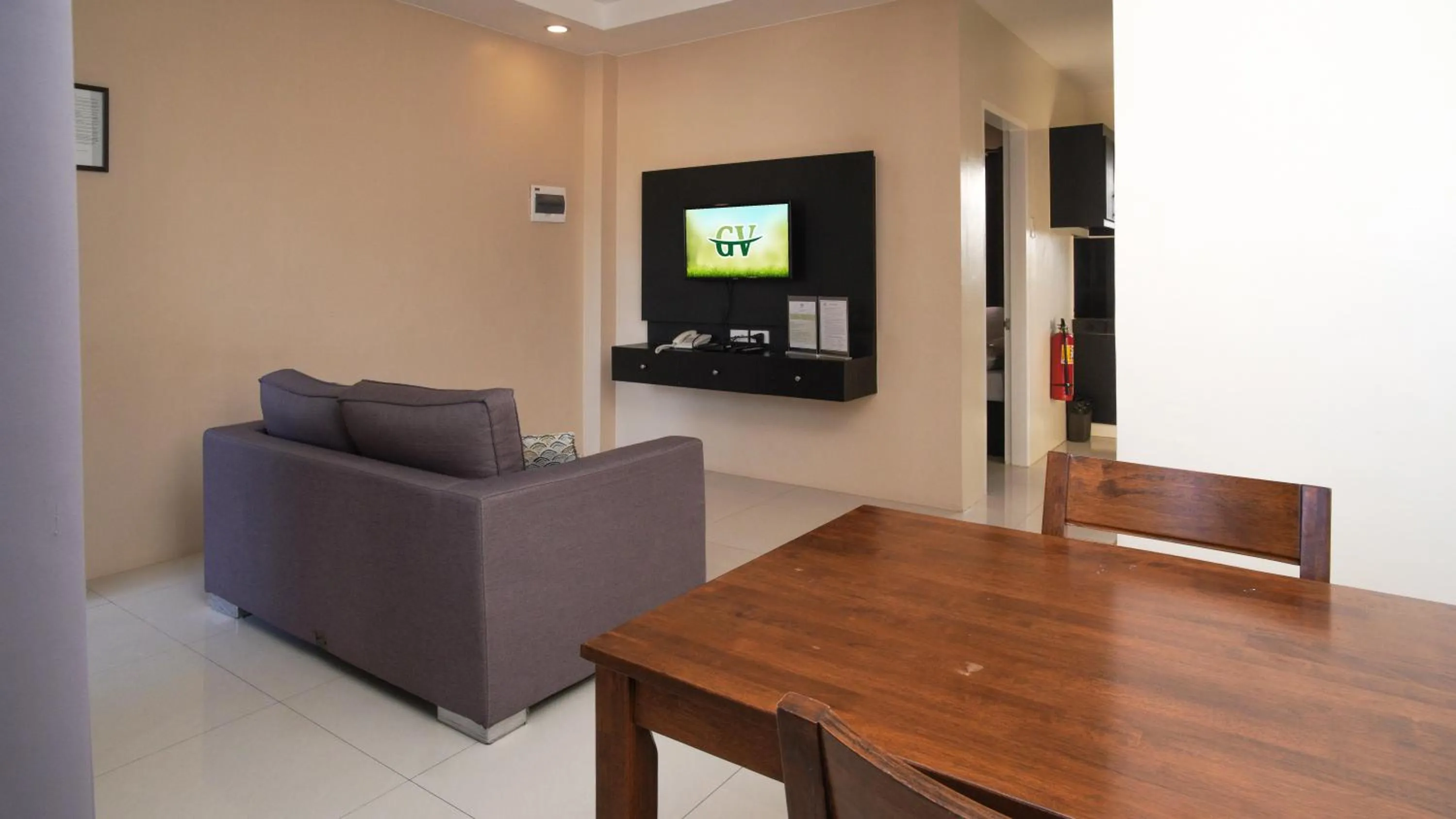 Family in Garden Vista Hotel