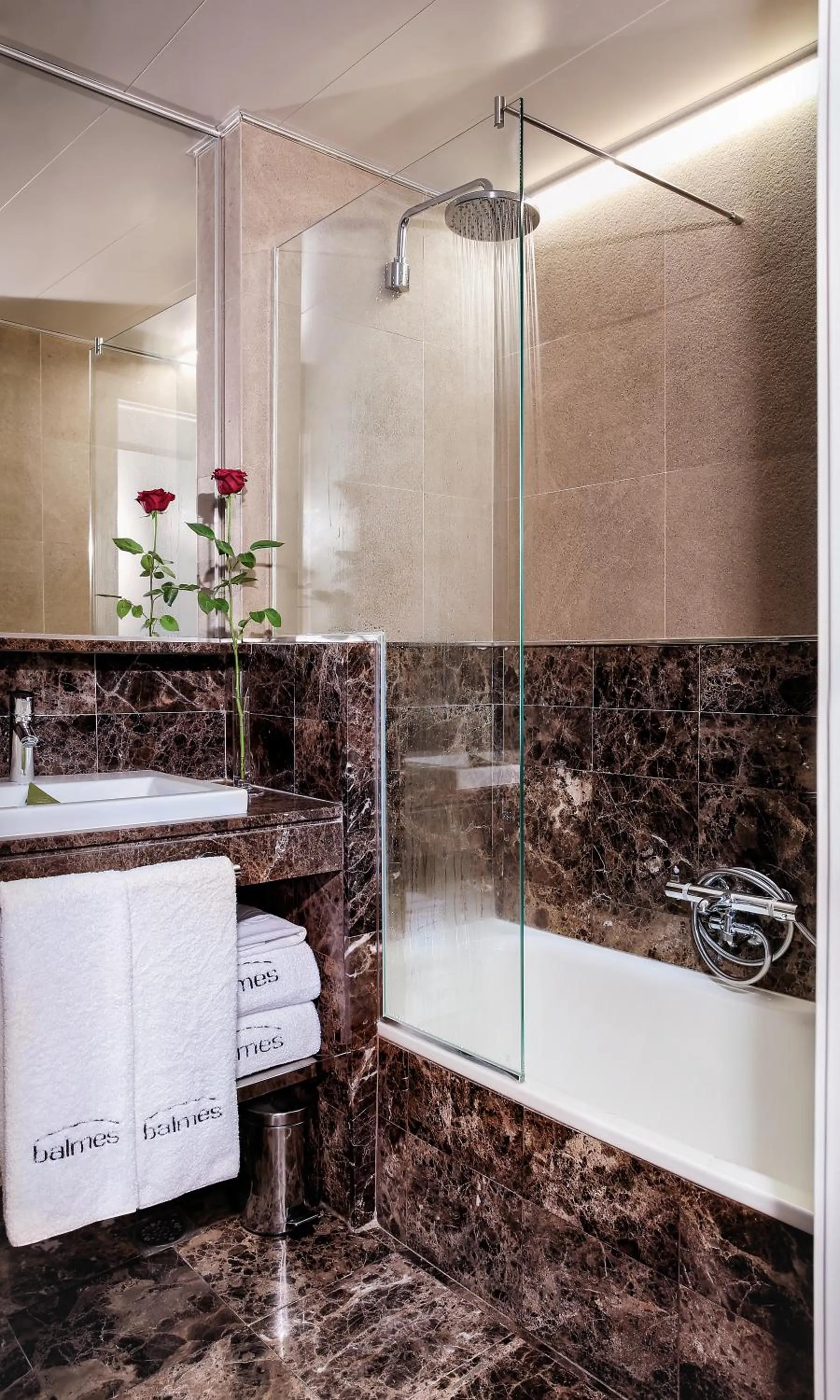 Shower in Hotel Balmes, a member of Preferred Hotels & Resorts