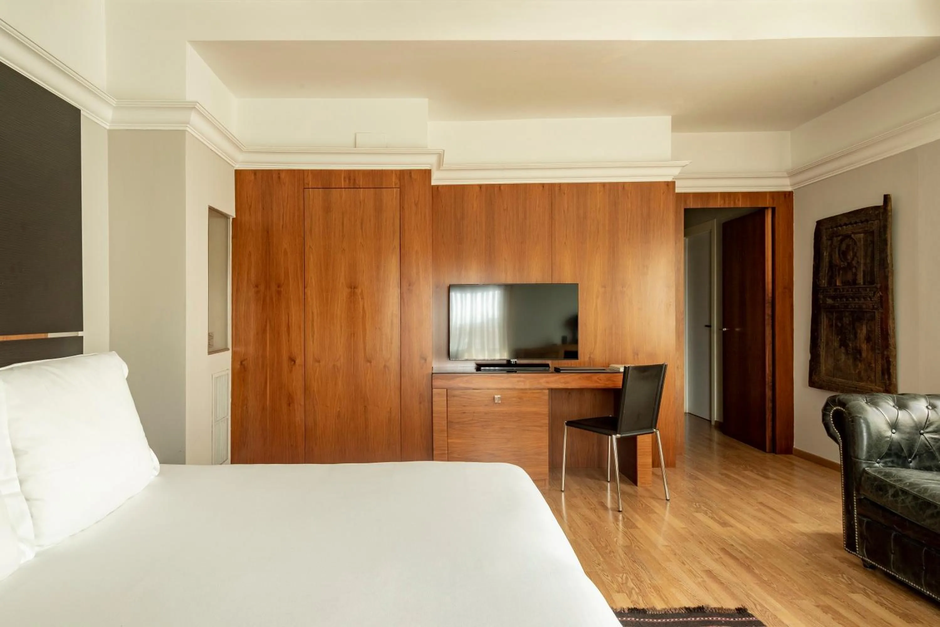 Bedroom, Bed in Hotel Balmes, a member of Preferred Hotels & Resorts