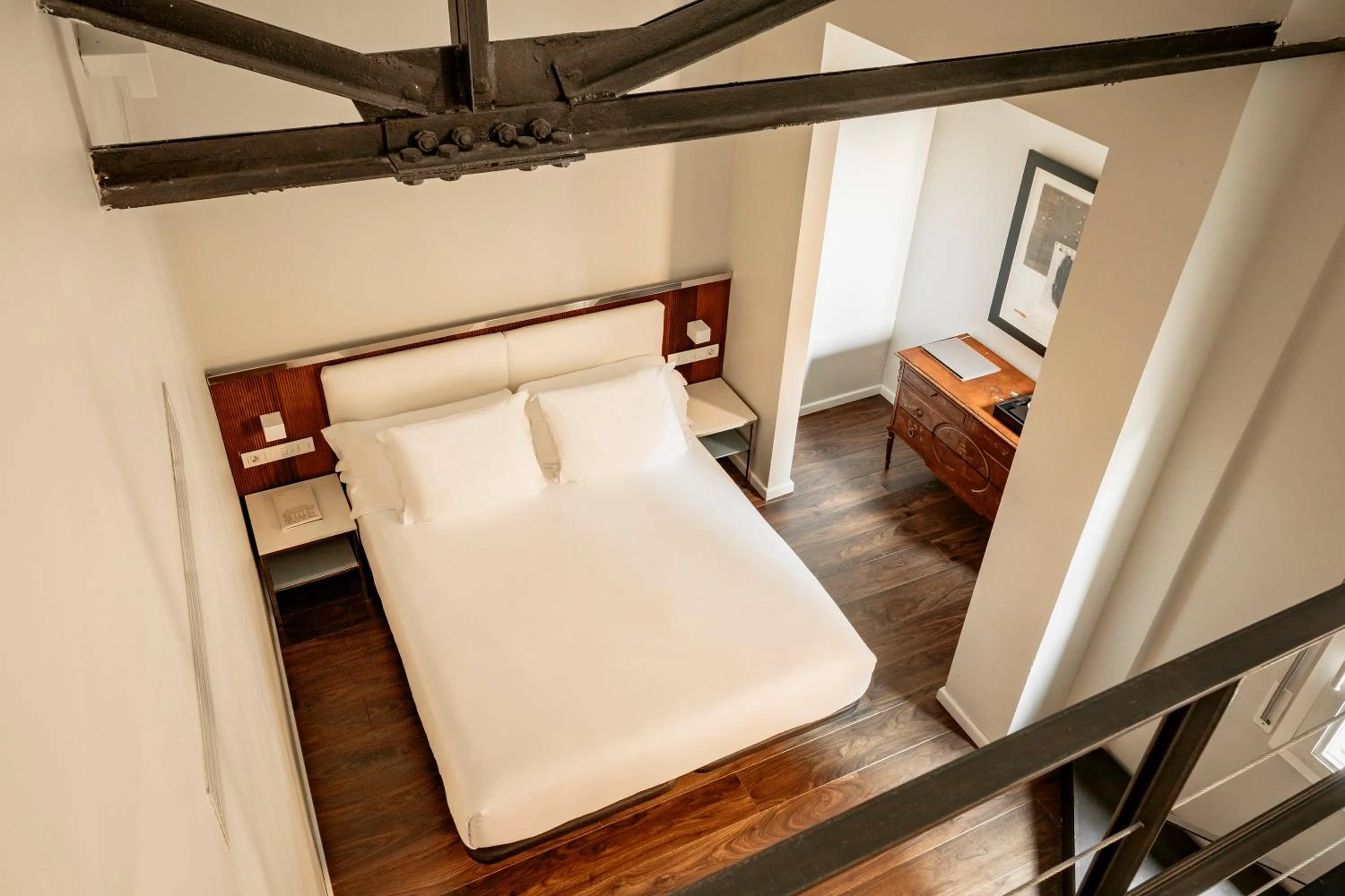 Bedroom, Bed in Hotel Balmes, a member of Preferred Hotels & Resorts