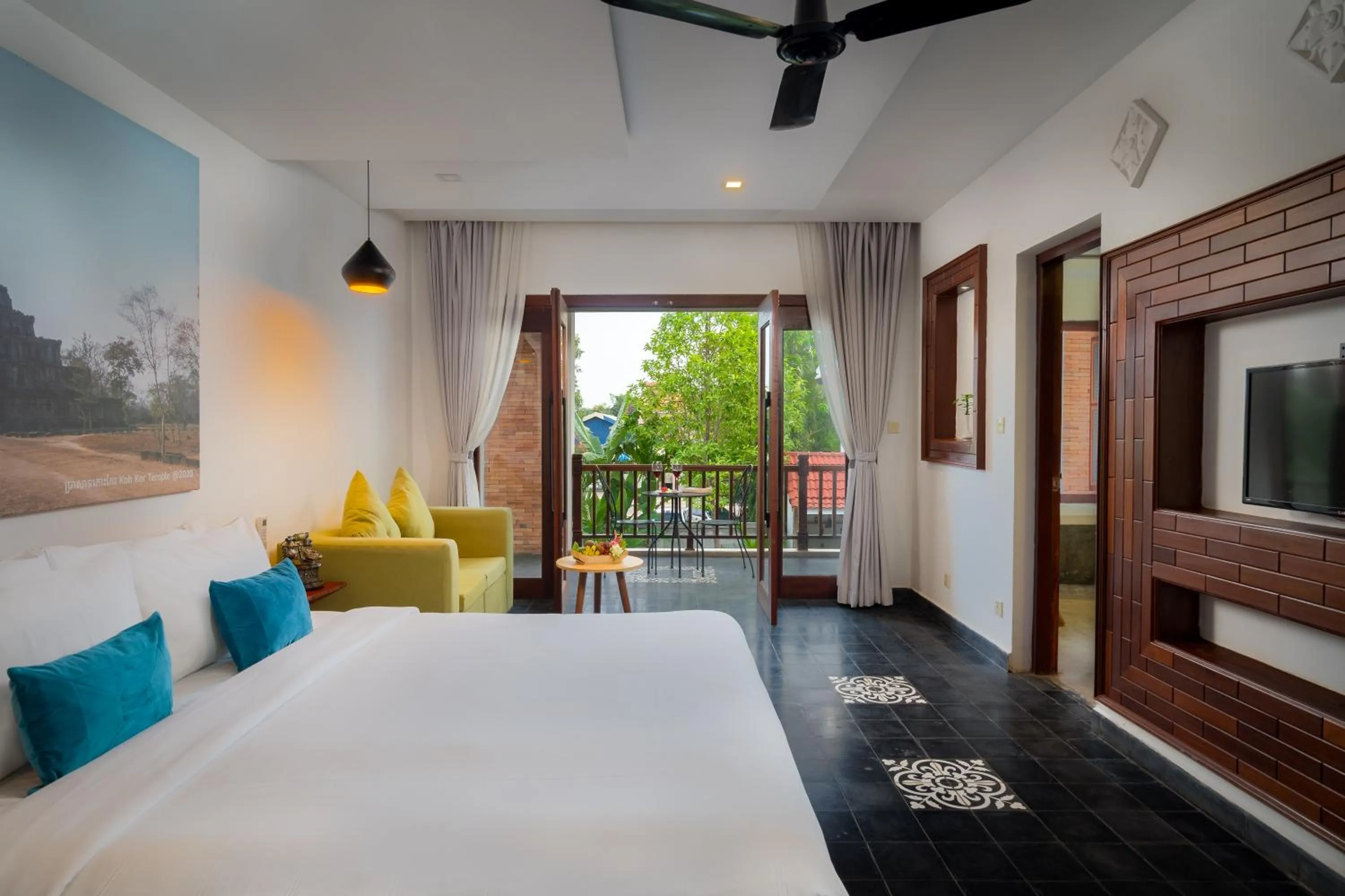 View (from property/room), Bed in Bopha Watbo Residence