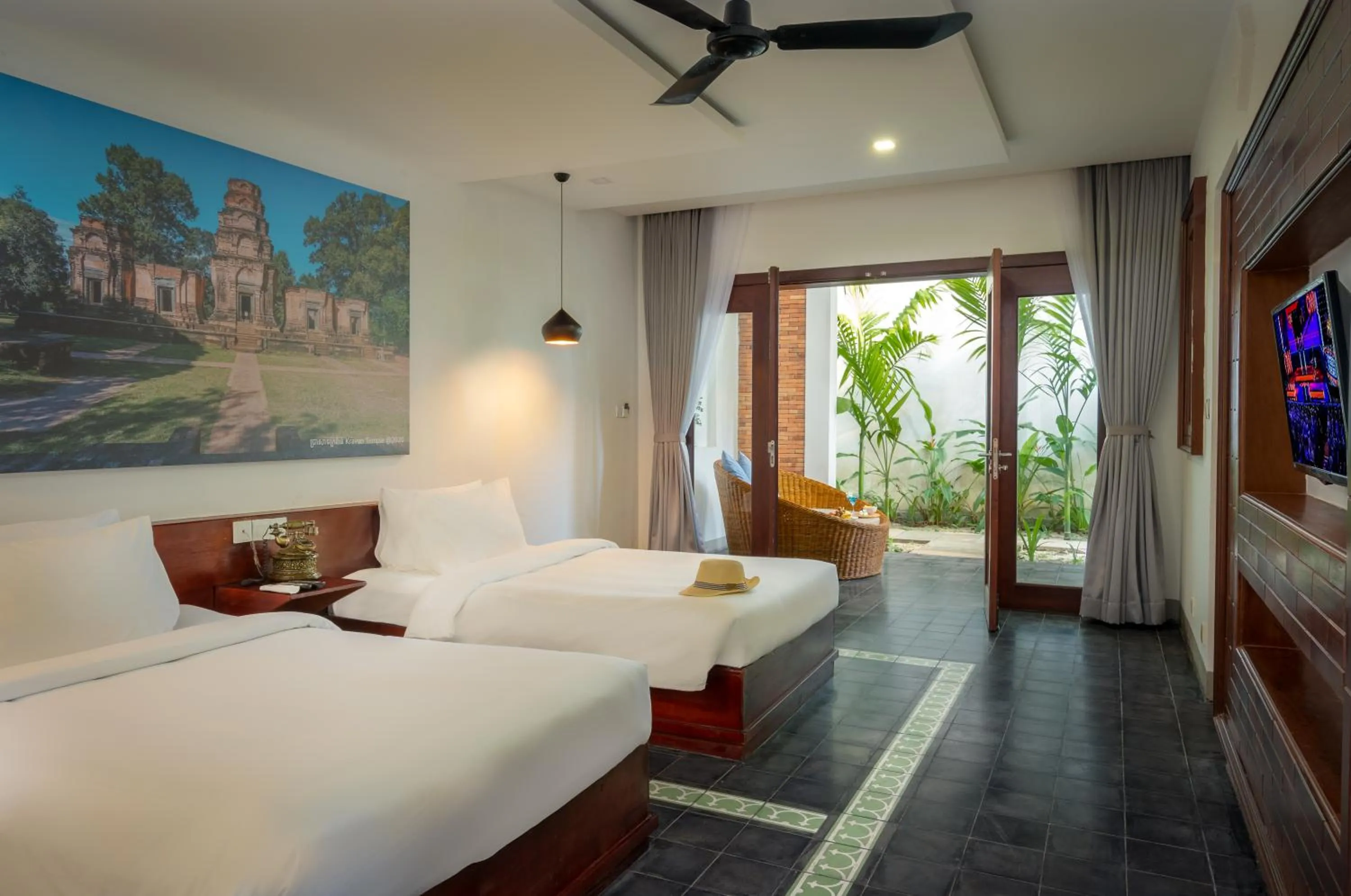 Bed in Bopha Watbo Residence