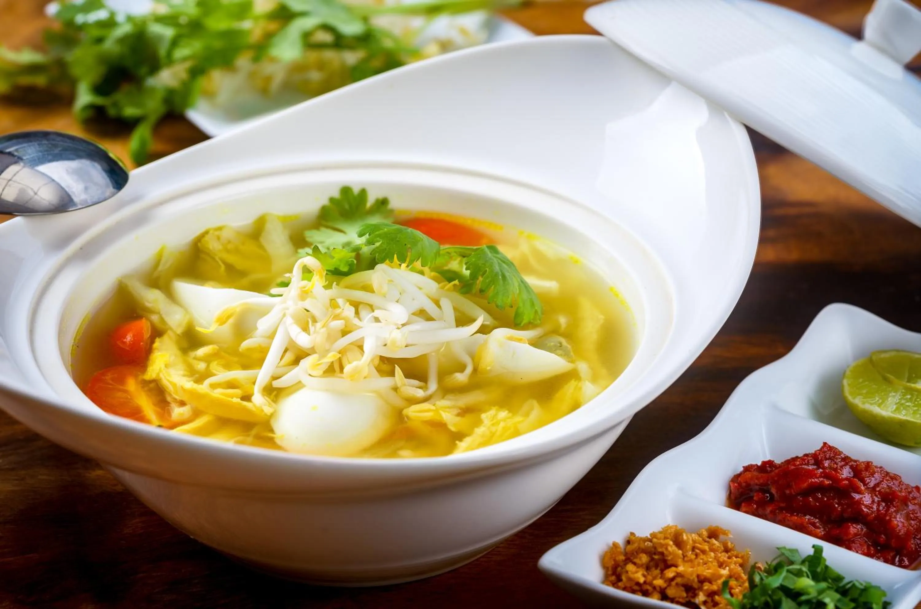 Food in Bopha Watbo Residence