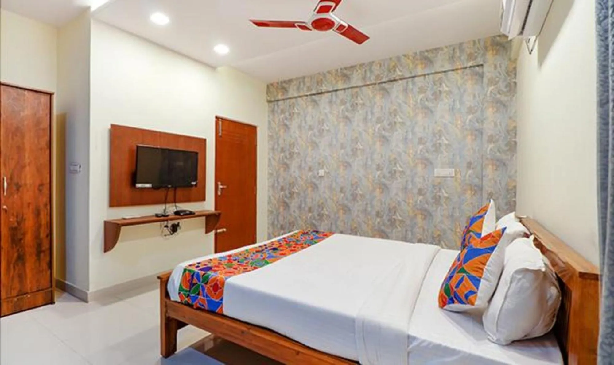 Bed in Via Kings Suites