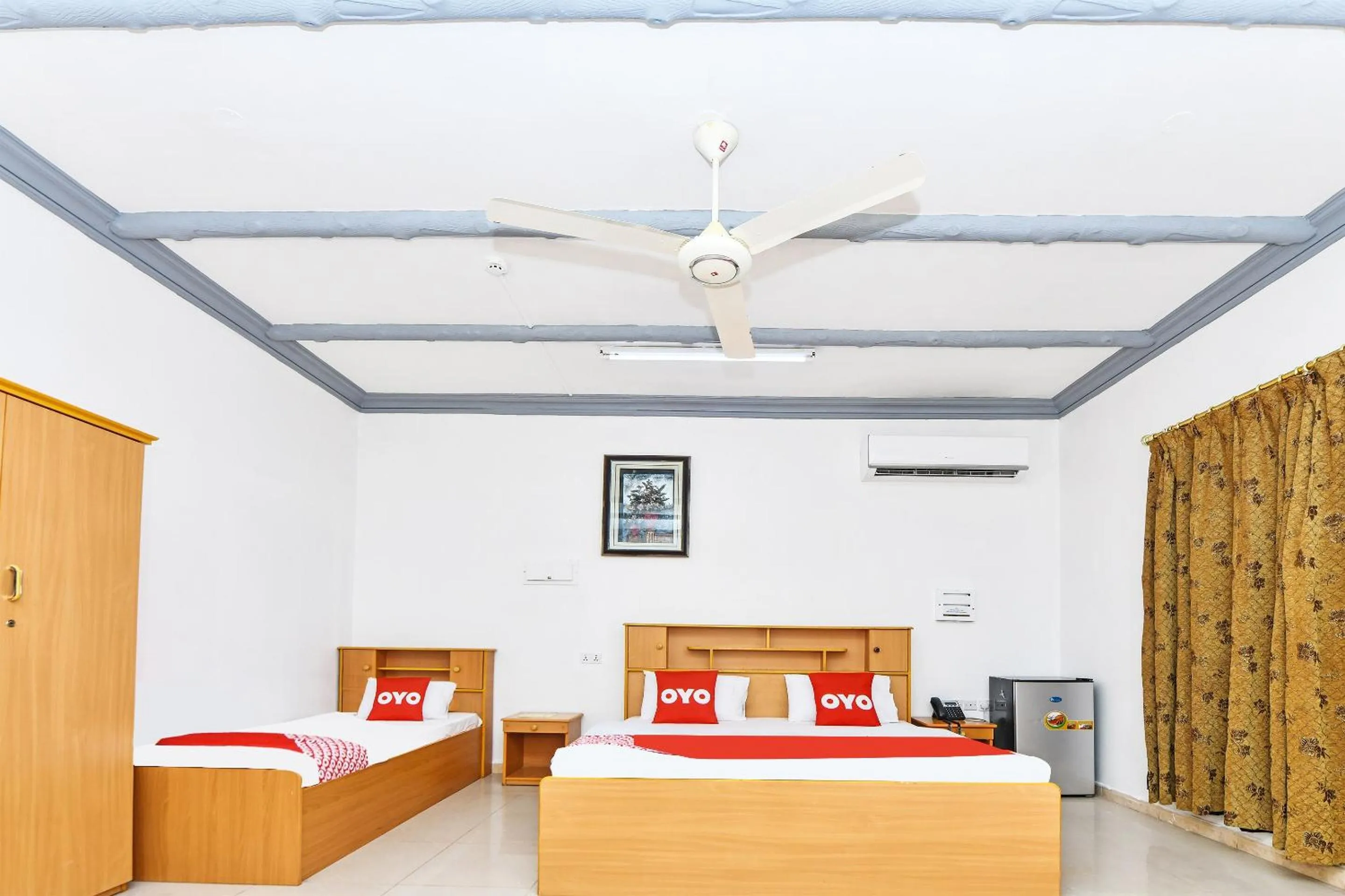 Bedroom, Bed in OYO 138 Gulf Sand Motel