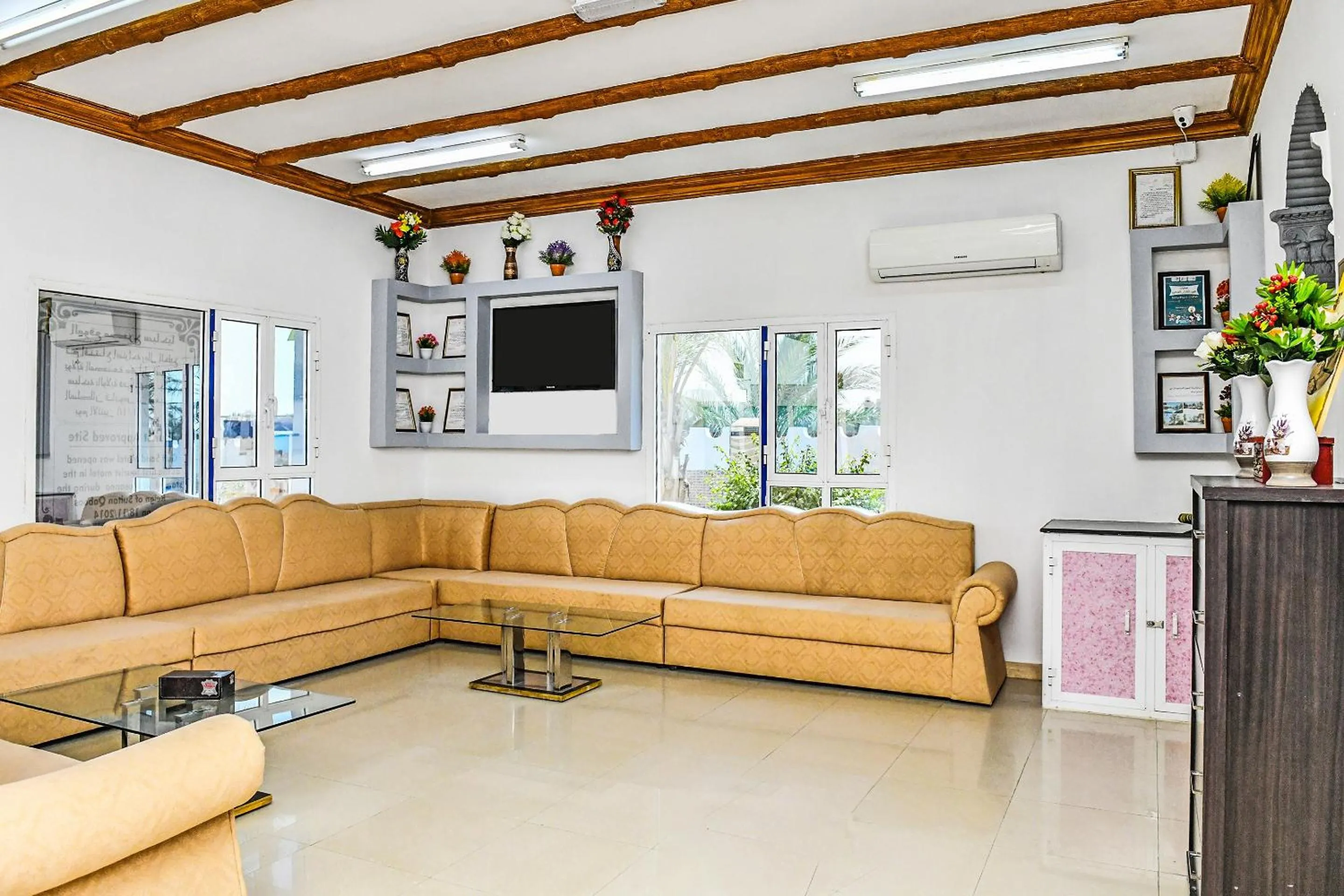 Lobby or reception in OYO 138 Gulf Sand Motel