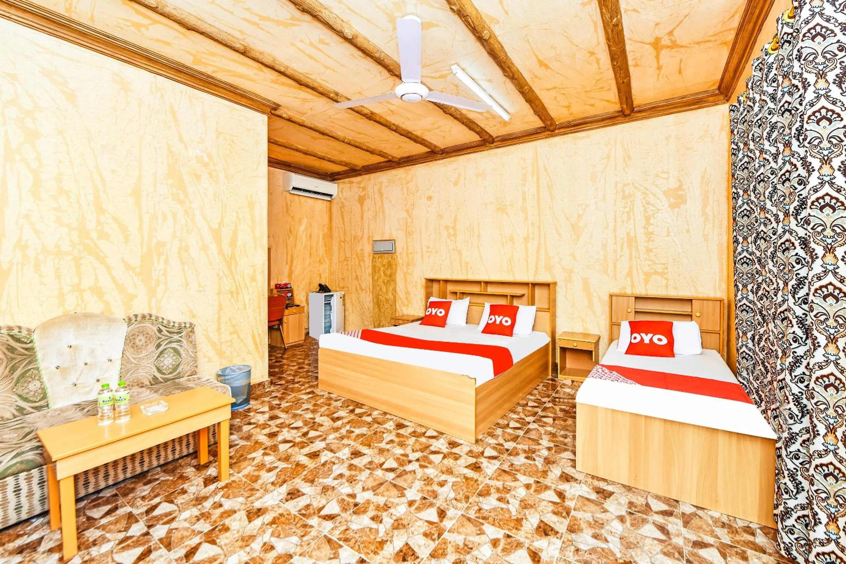 Bedroom, Bed in OYO 138 Gulf Sand Motel