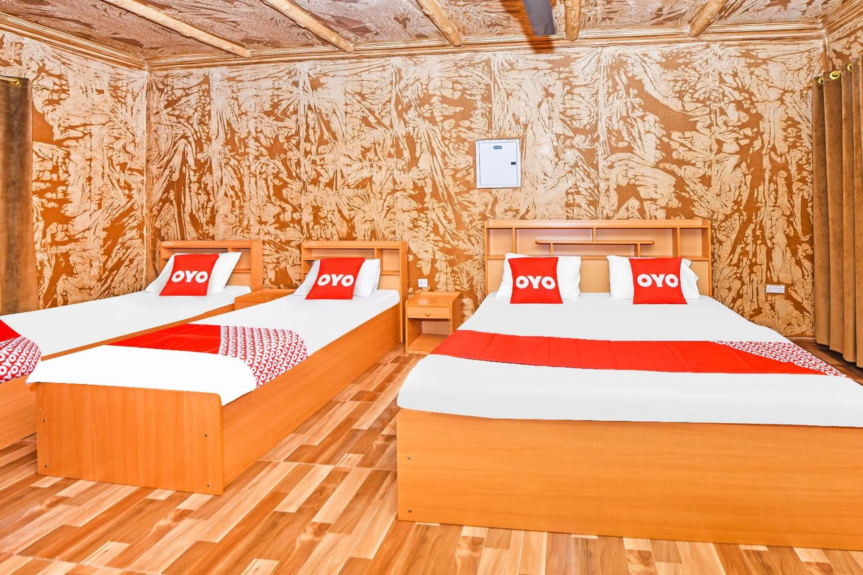 Bedroom, Bed in OYO 138 Gulf Sand Motel