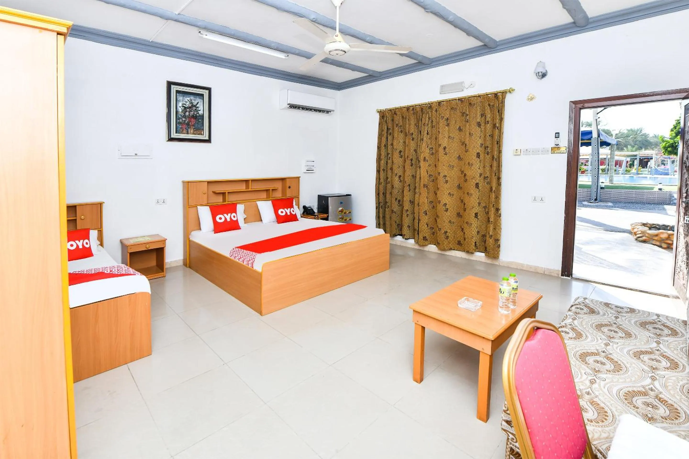 Bedroom, Bed in OYO 138 Gulf Sand Motel