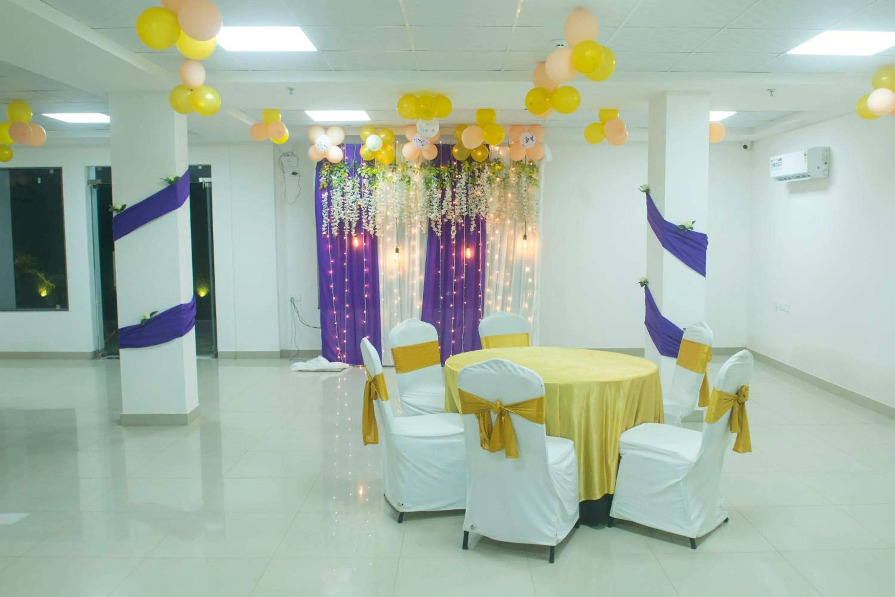 Banquet/Function facilities in Posh Residency Artemis Hospital Road Gurgaon