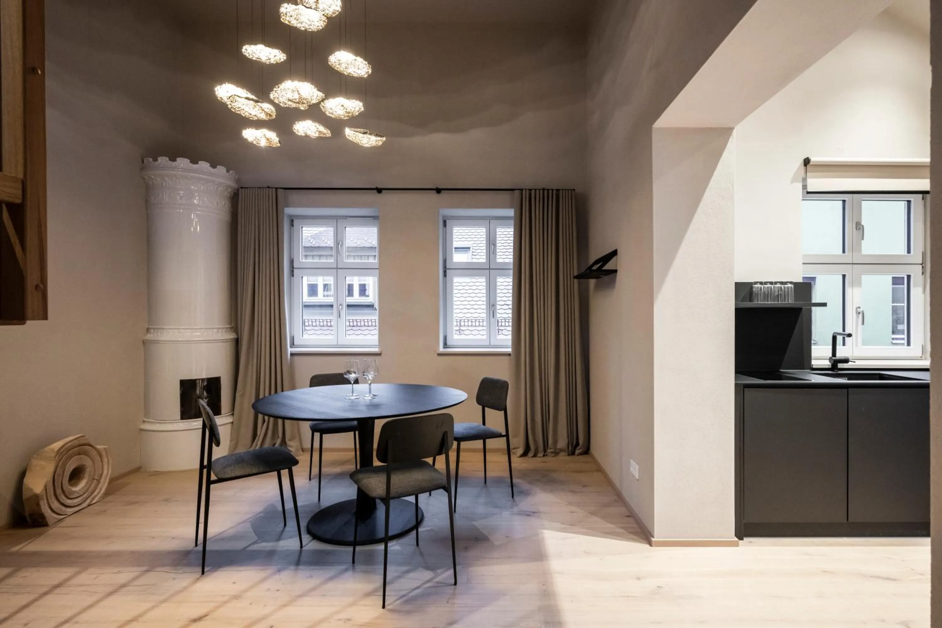 Kitchen or kitchenette in HOTEL & SPA Goldene Rose