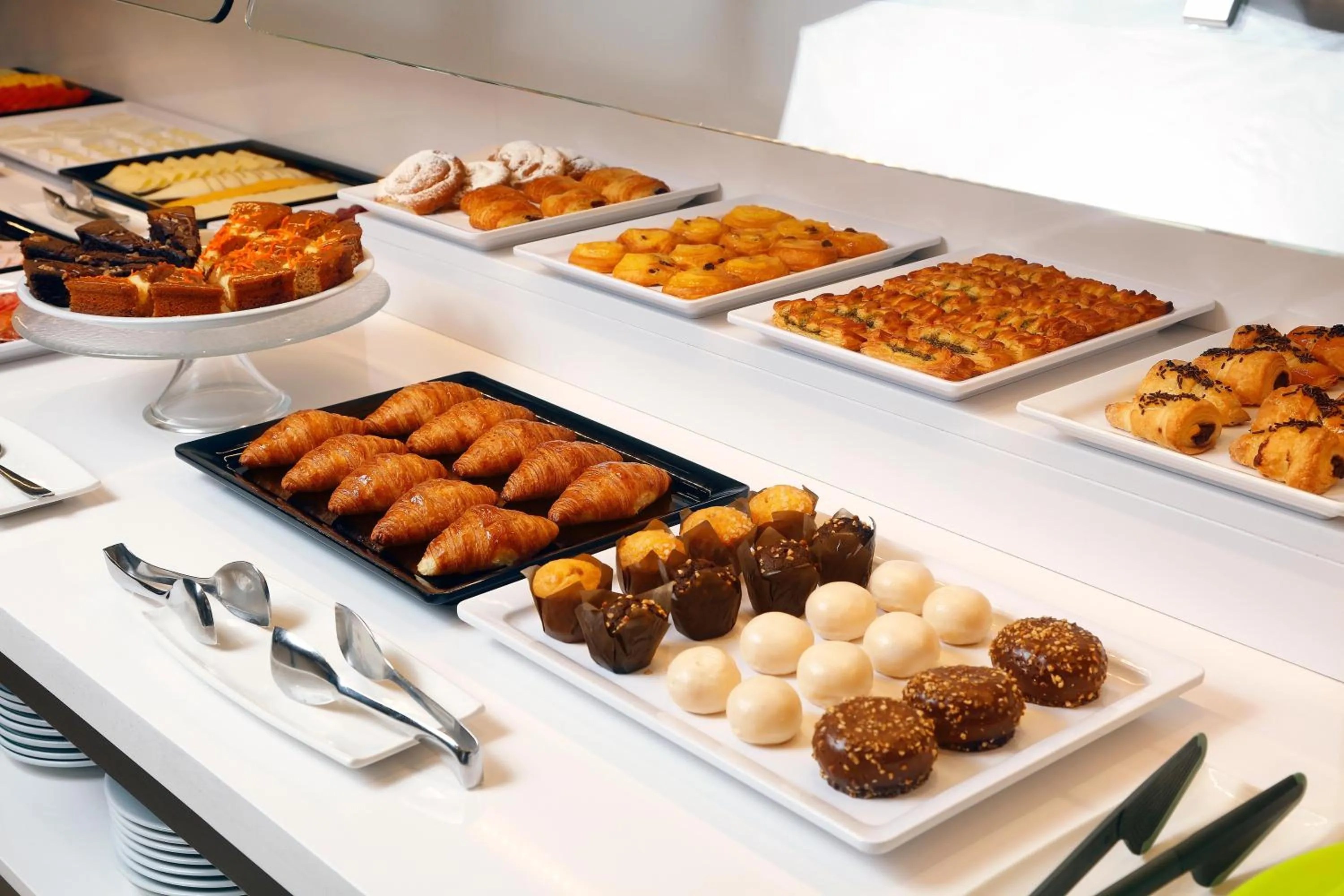 Restaurant/places to eat in HCC Taber