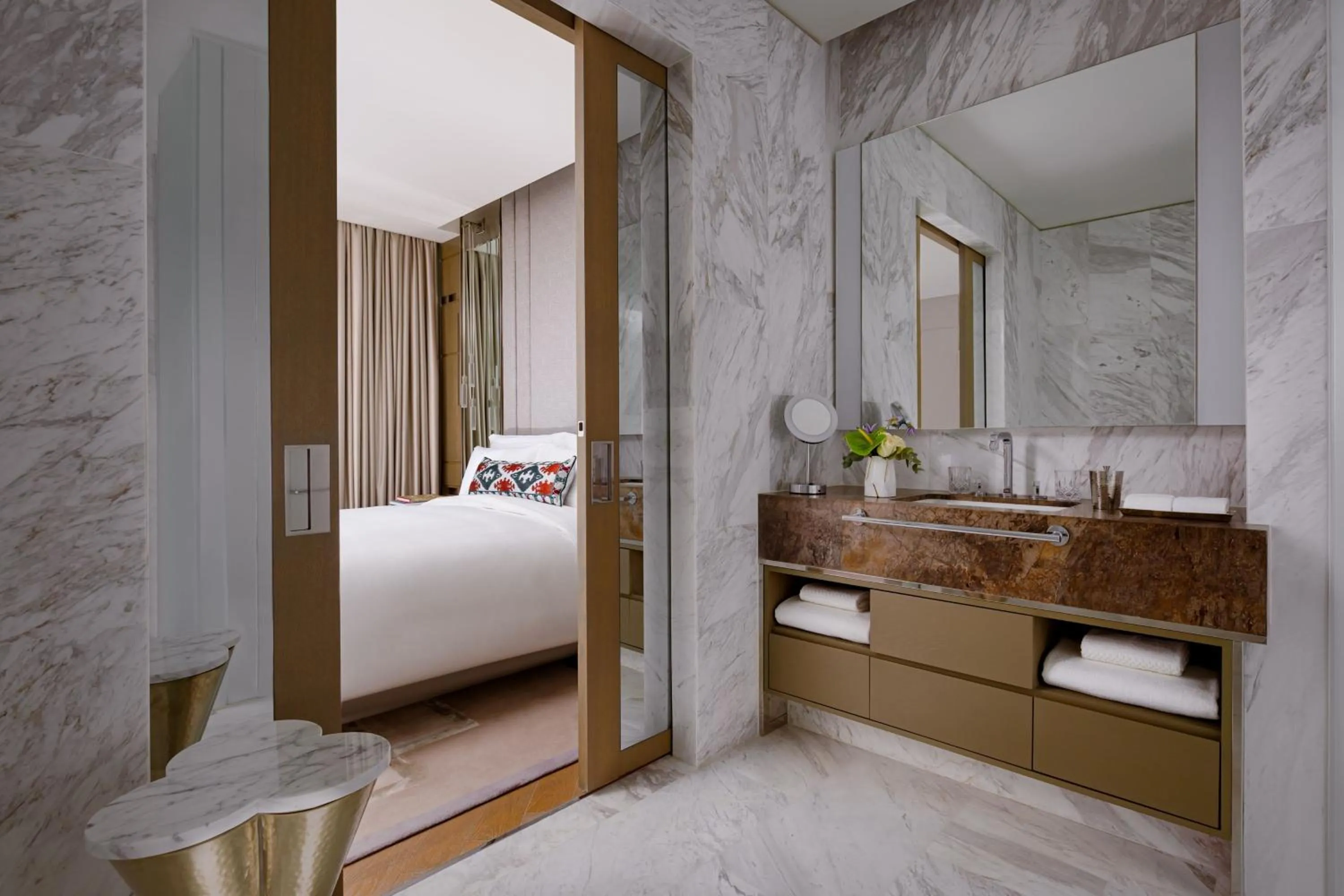 Bathroom, Bed in The Ritz-Carlton, Baku