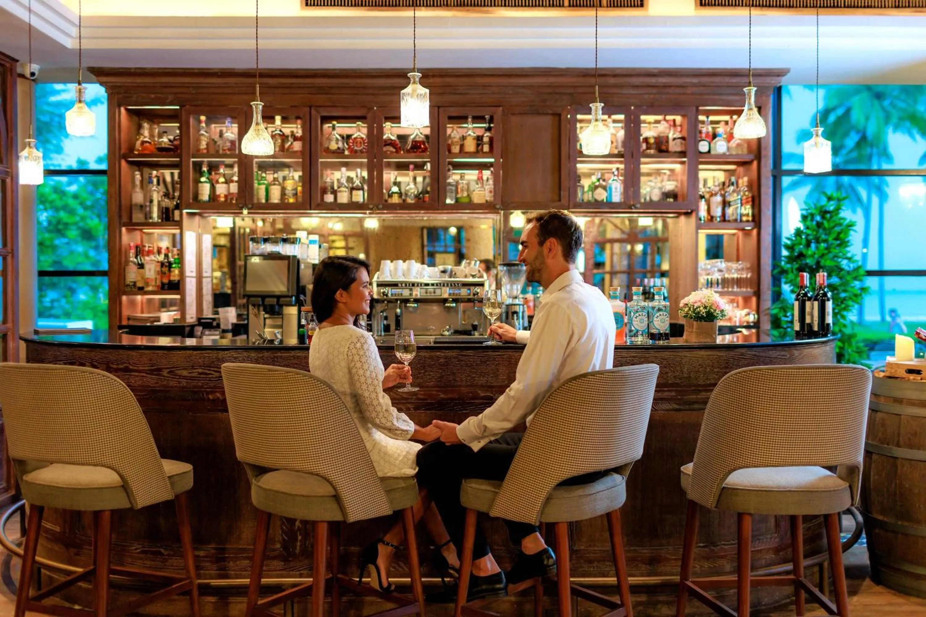 Lounge or bar in JW Marriott Khao Lak Resort Suites