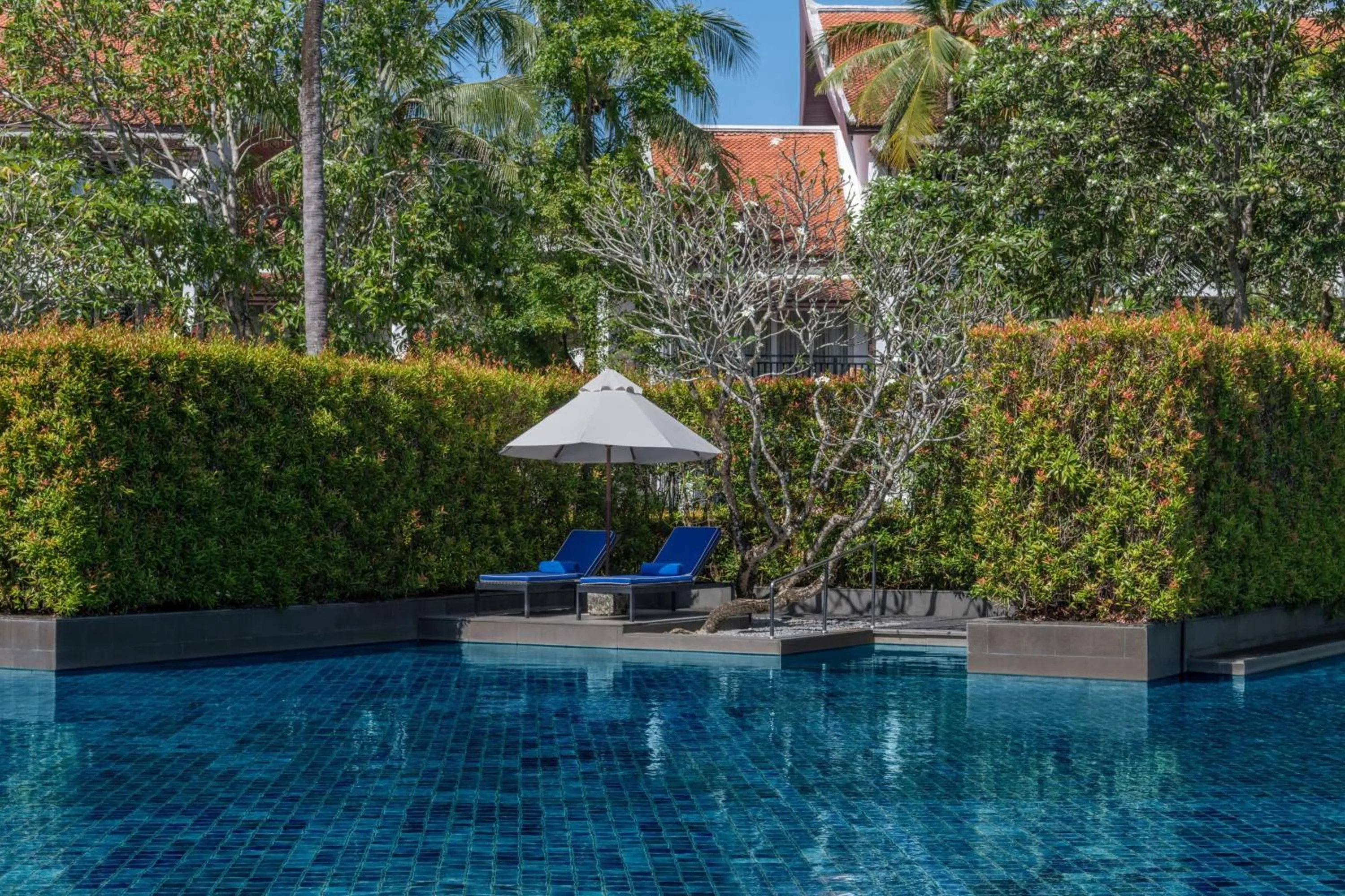 Swimming pool in JW Marriott Khao Lak Resort Suites