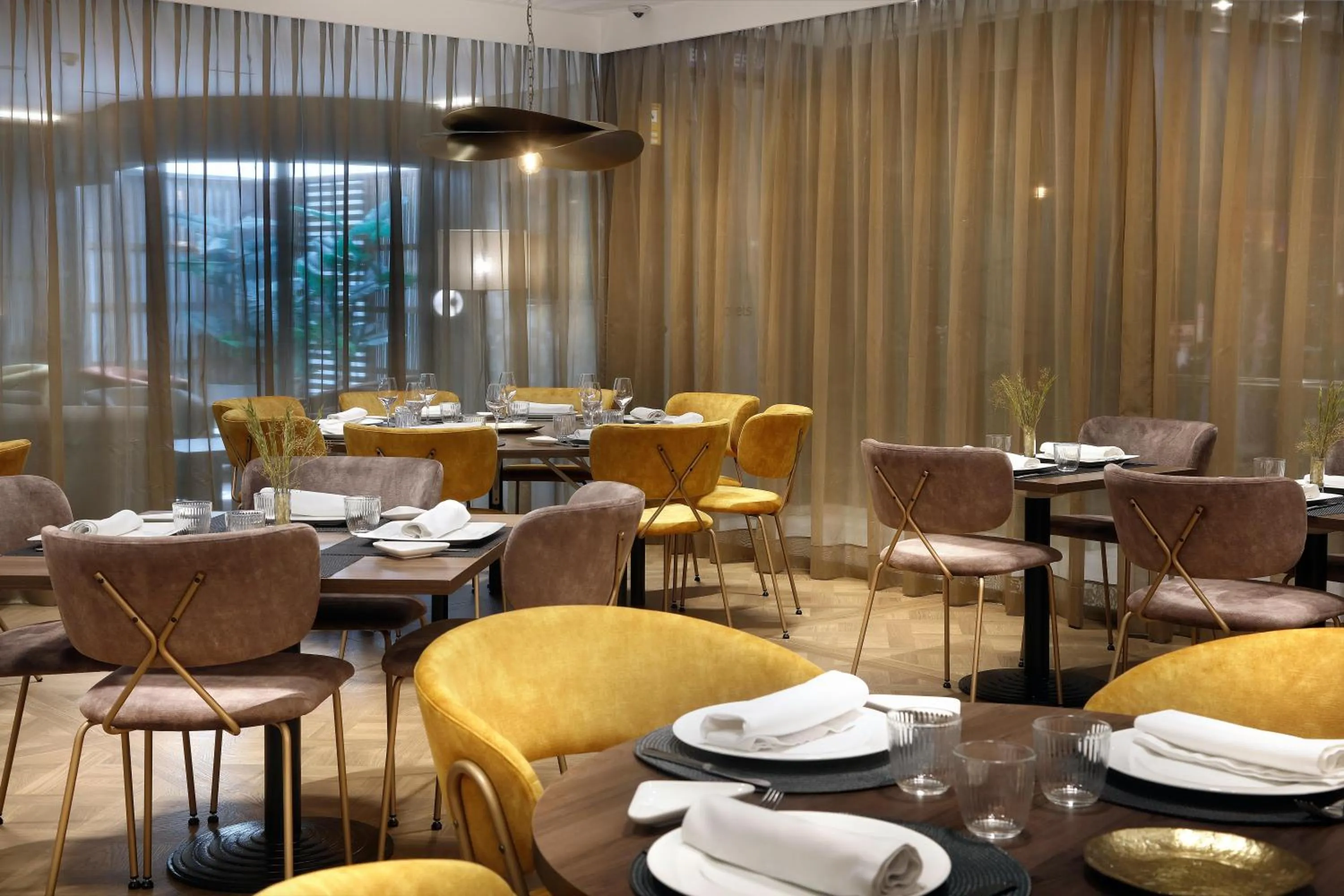 Restaurant/places to eat in HCC St. Moritz