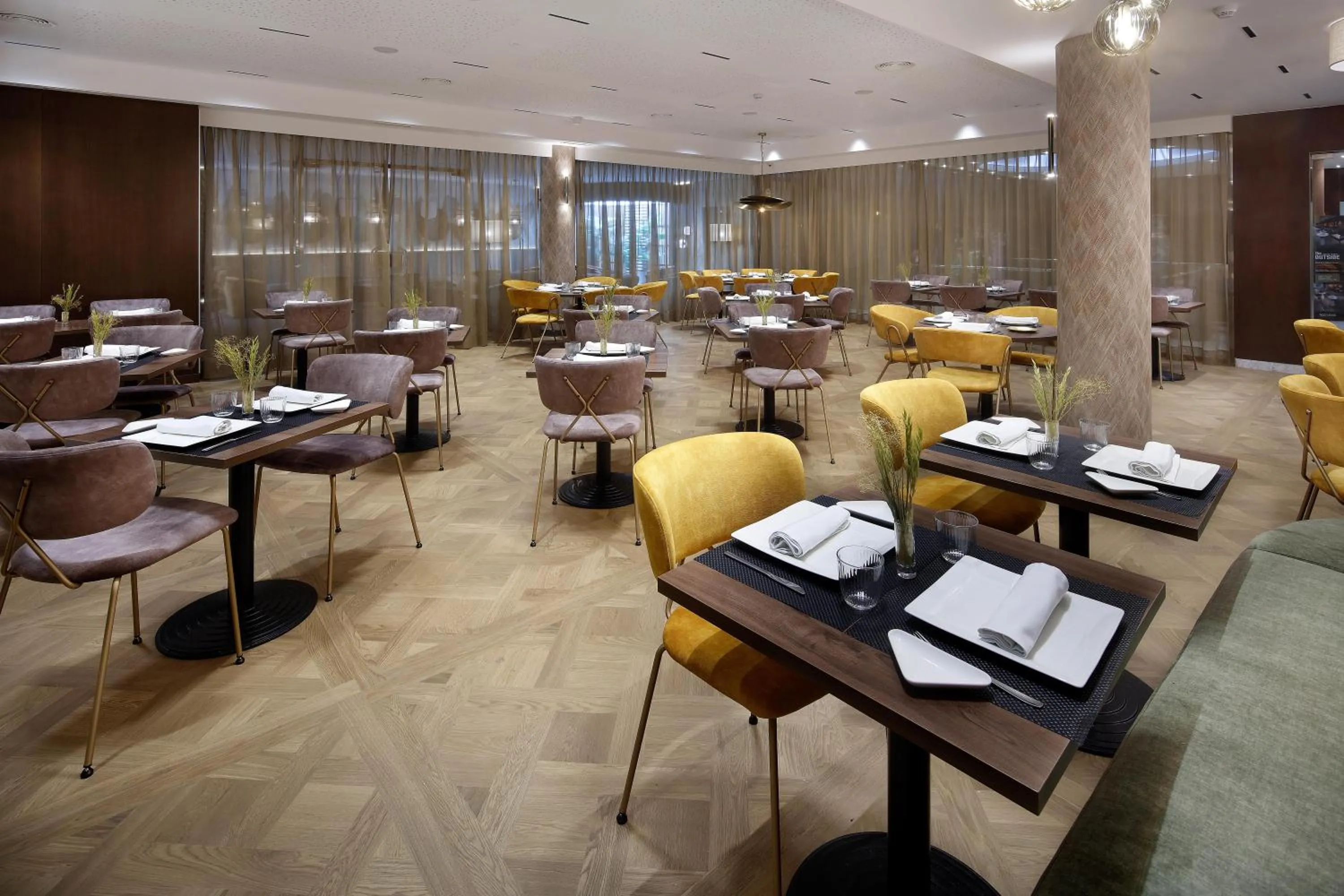 Restaurant/places to eat in HCC St. Moritz