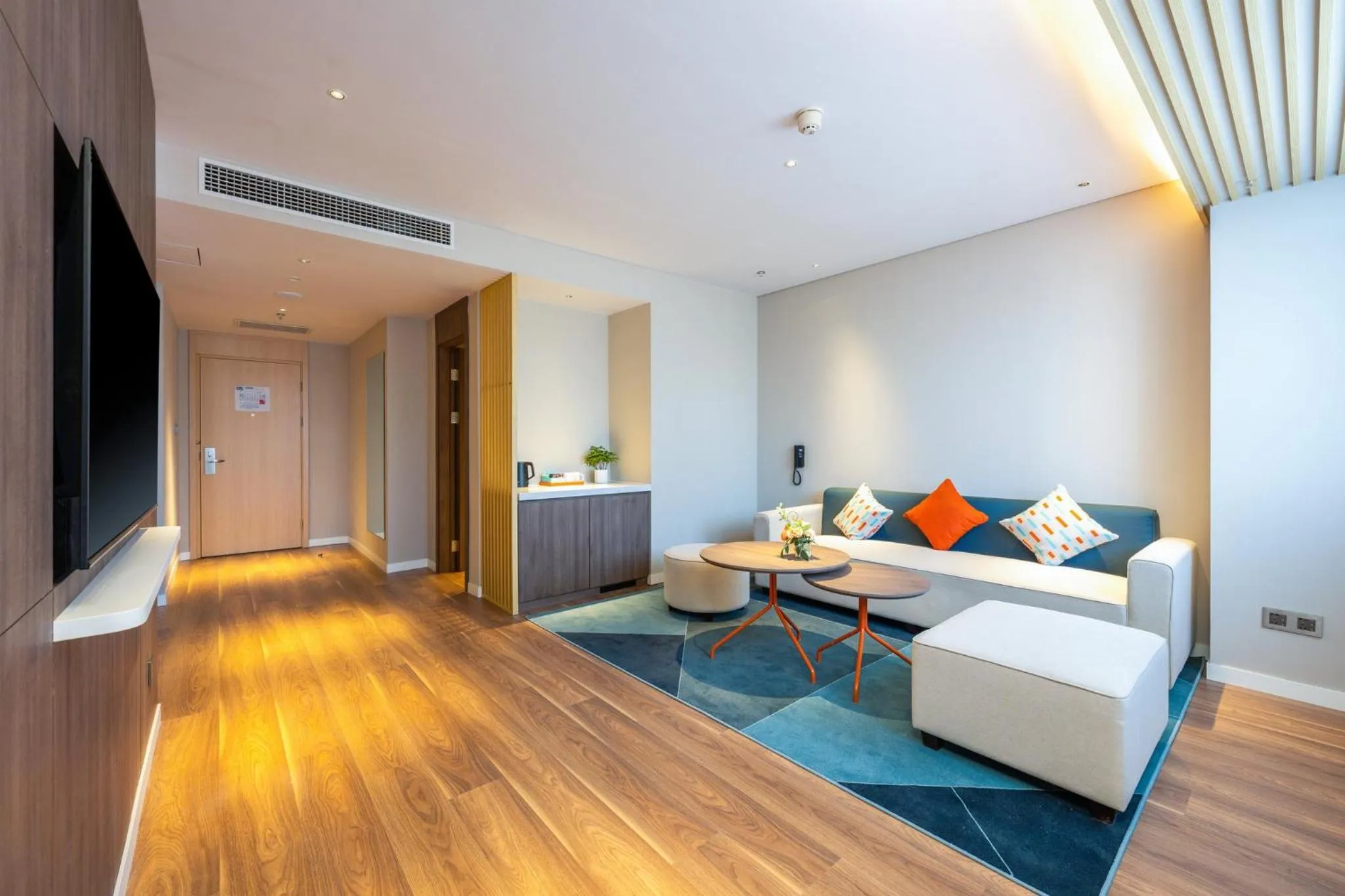 Bedroom in Holiday Inn Express Xinji City Center by IHG