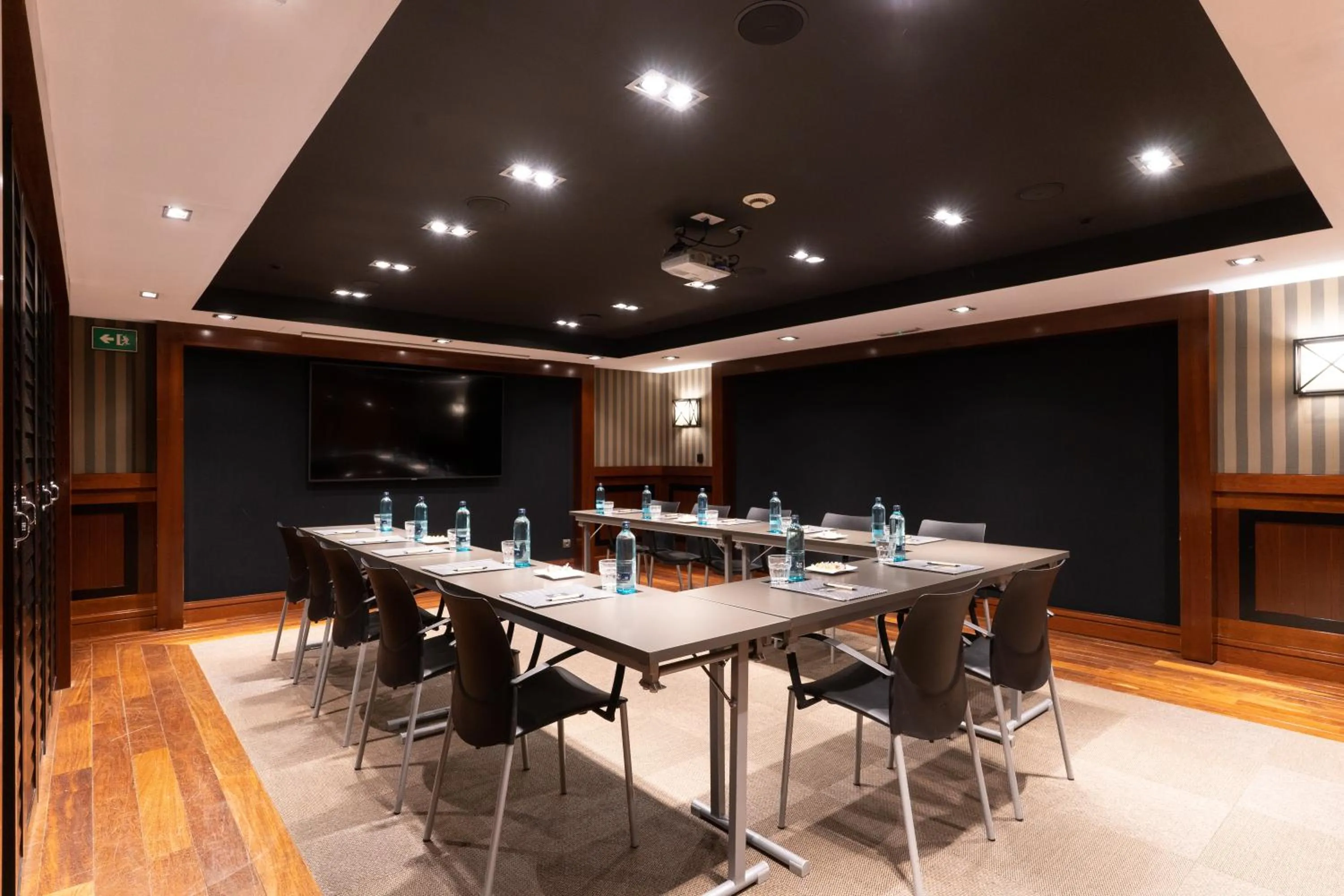 Meeting/conference room in U232 Hotel