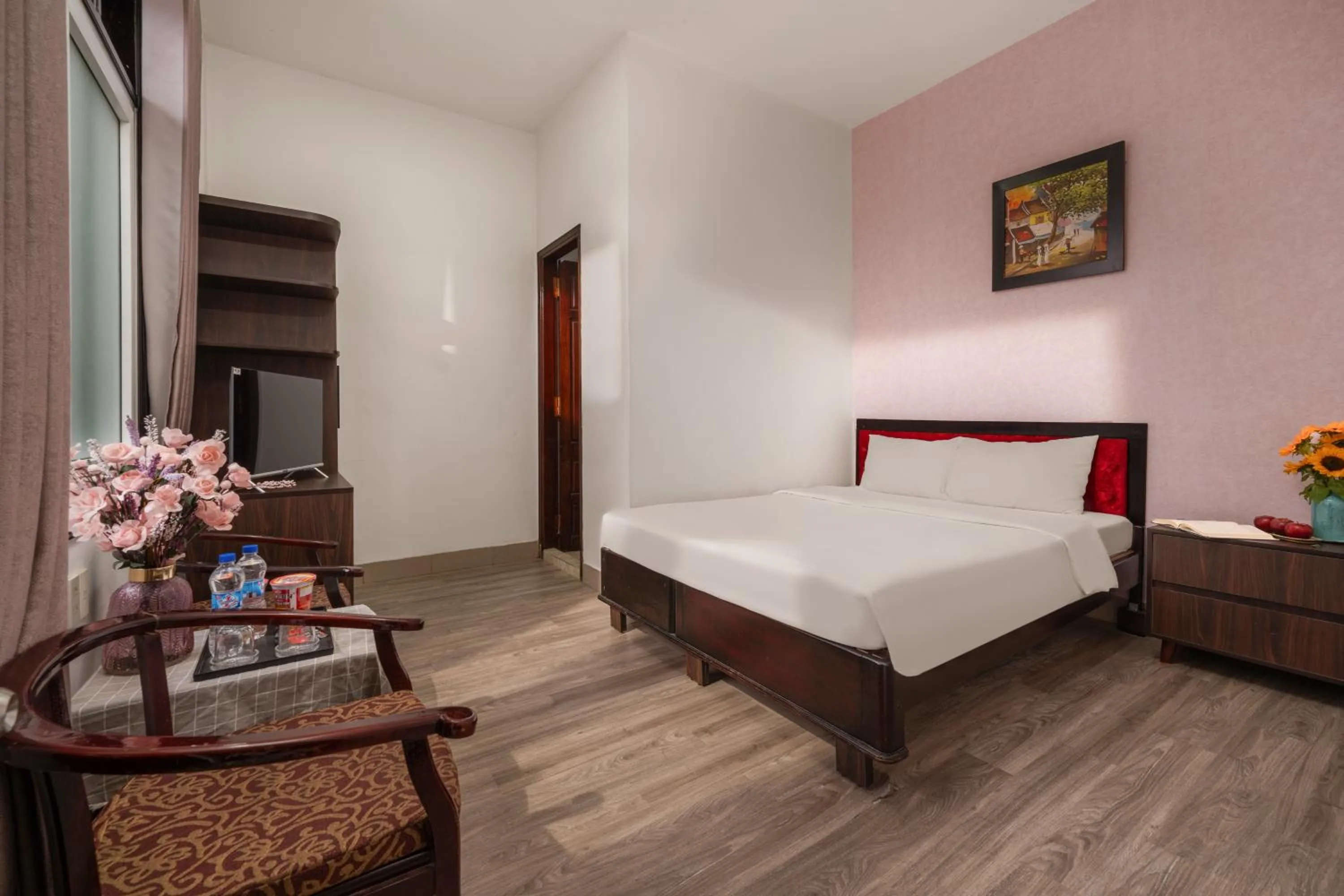 Bedroom, Bed in KLY Hotel