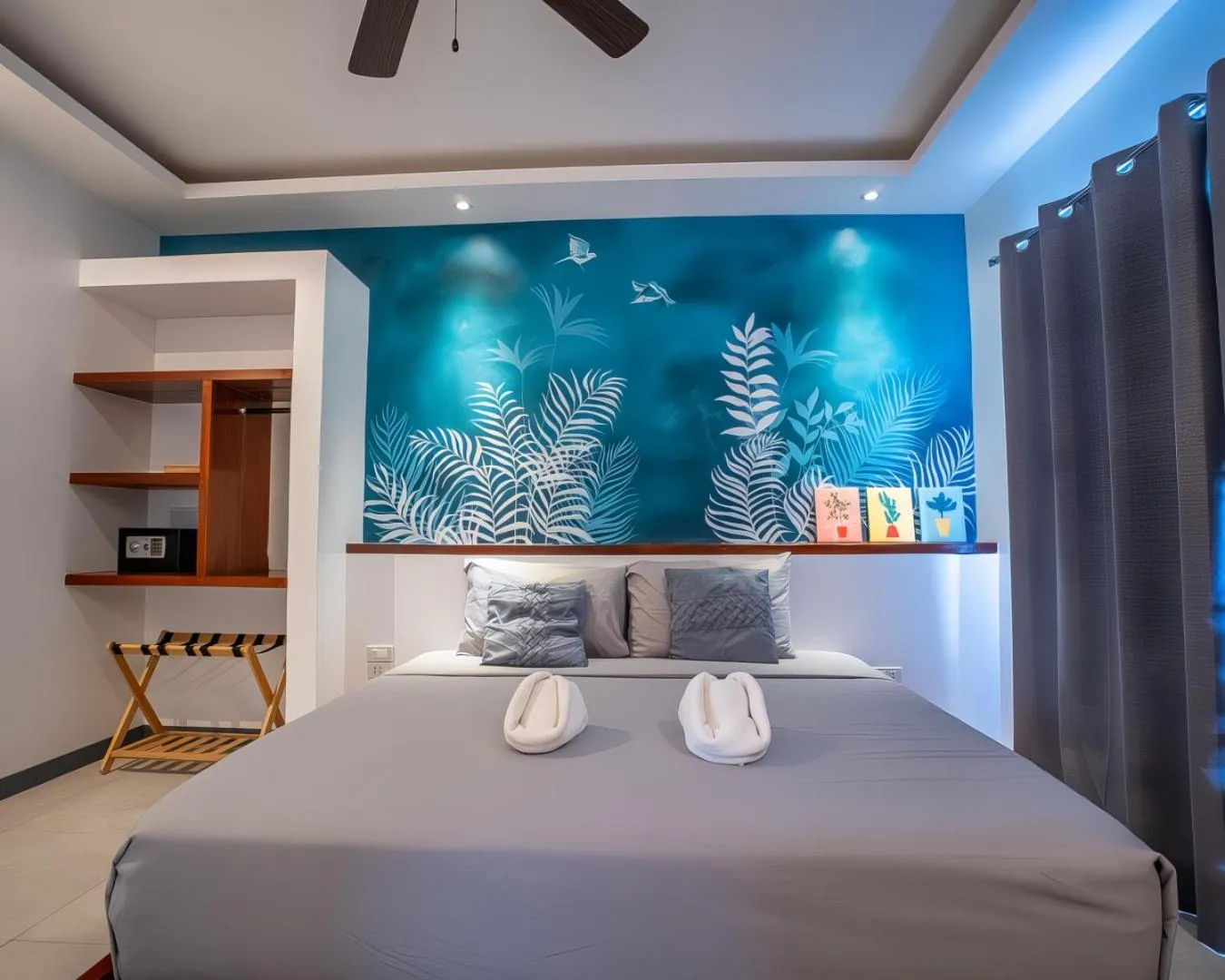 Bed in Yellow Mango Resort Bohol