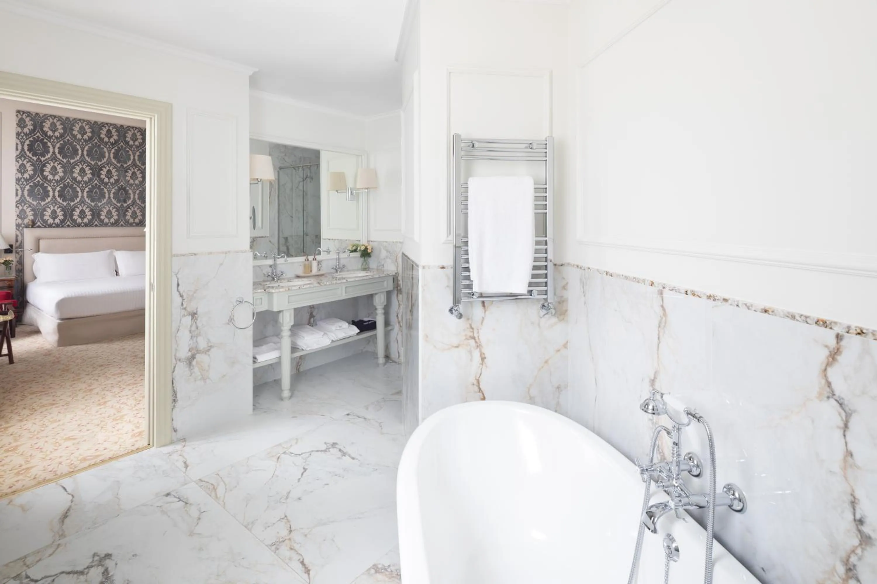 Bathroom in Hotel El Palace Barcelona