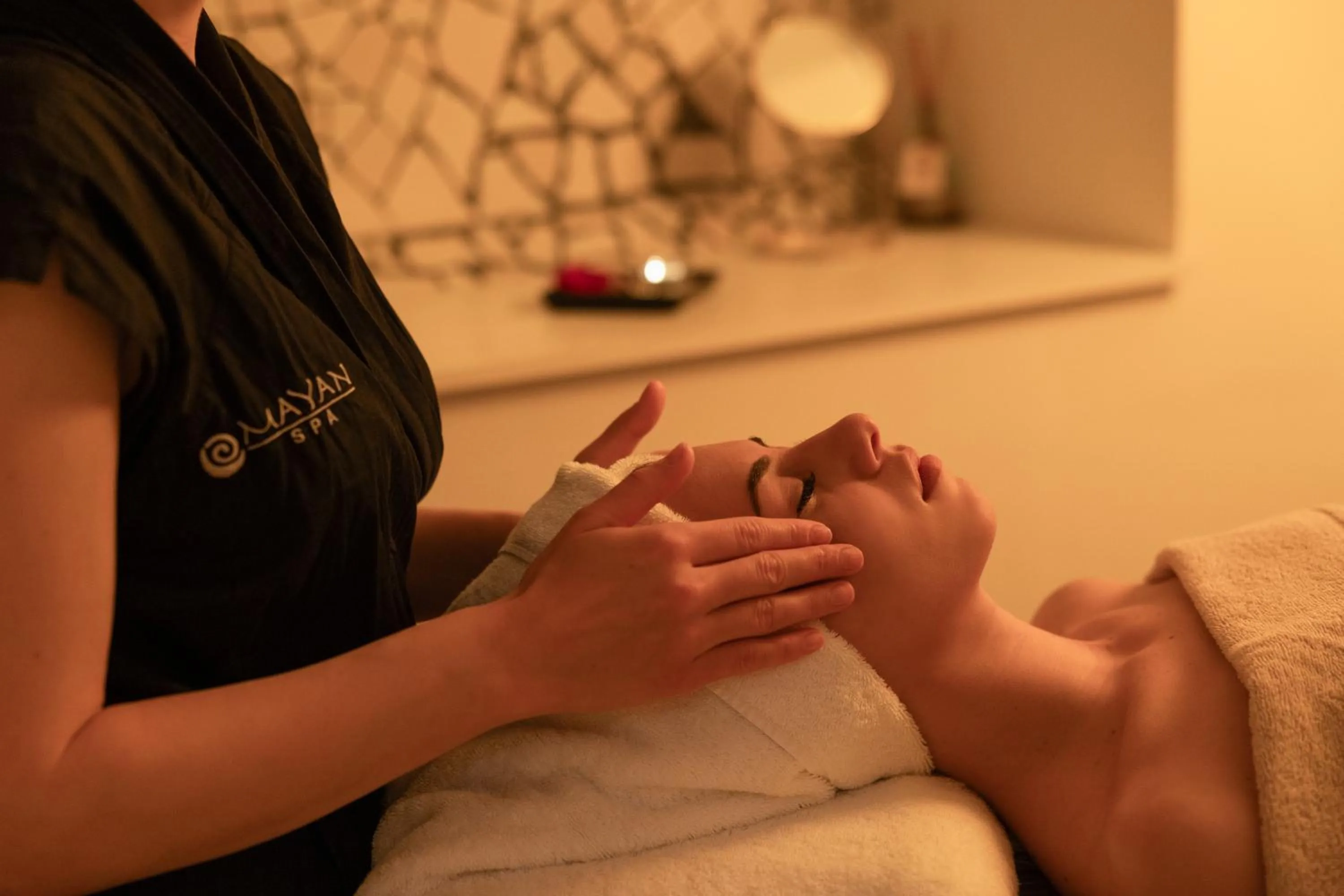 Massage in Hotel El Palace Barcelona