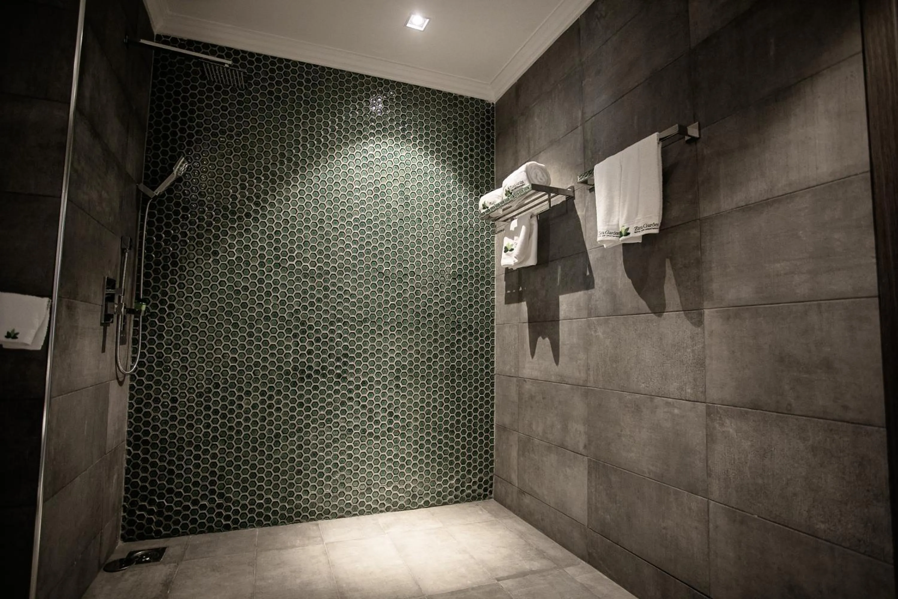 Zara Garden Hotel and Apartments