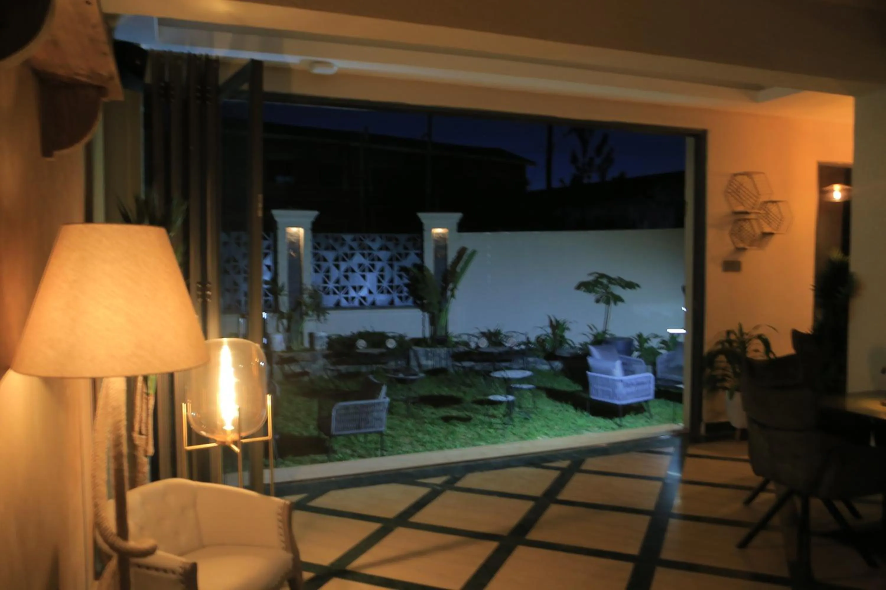 Zara Garden Hotel and Apartments