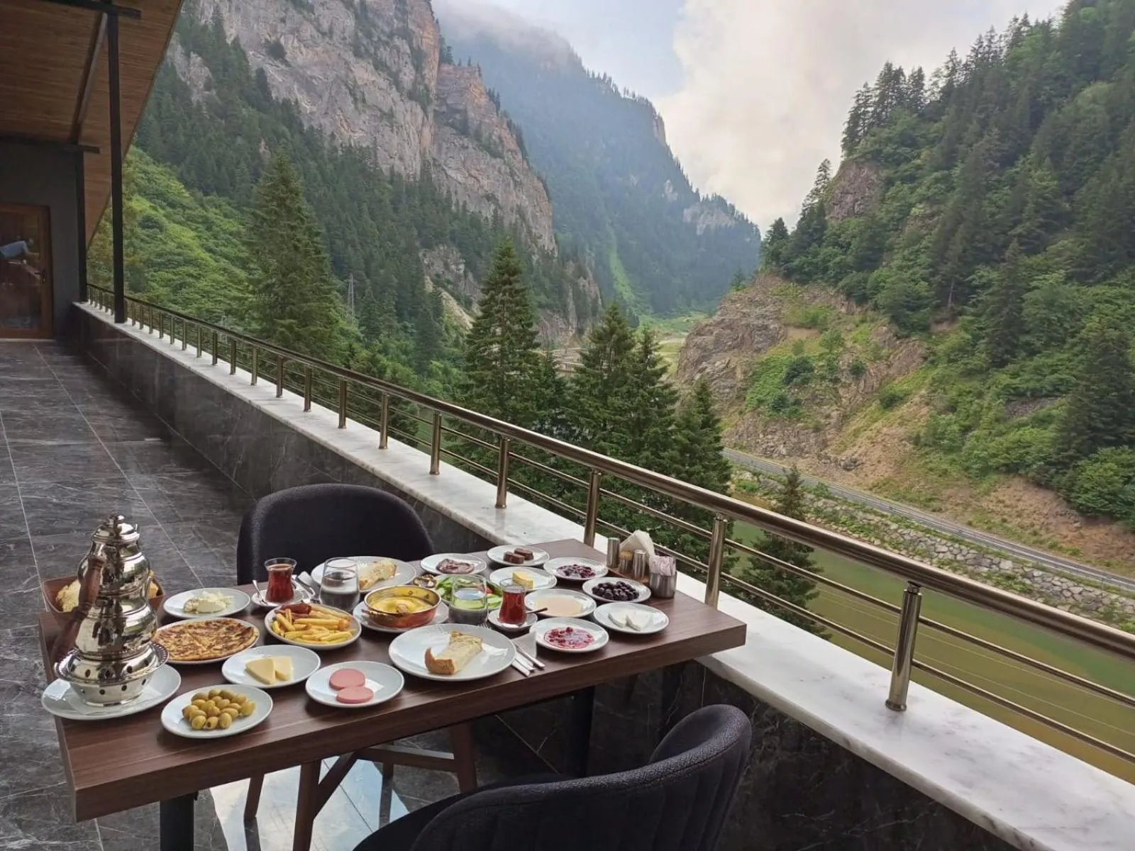 Food and drinks in PAZARCIK MOUNTAIN HOTEL
