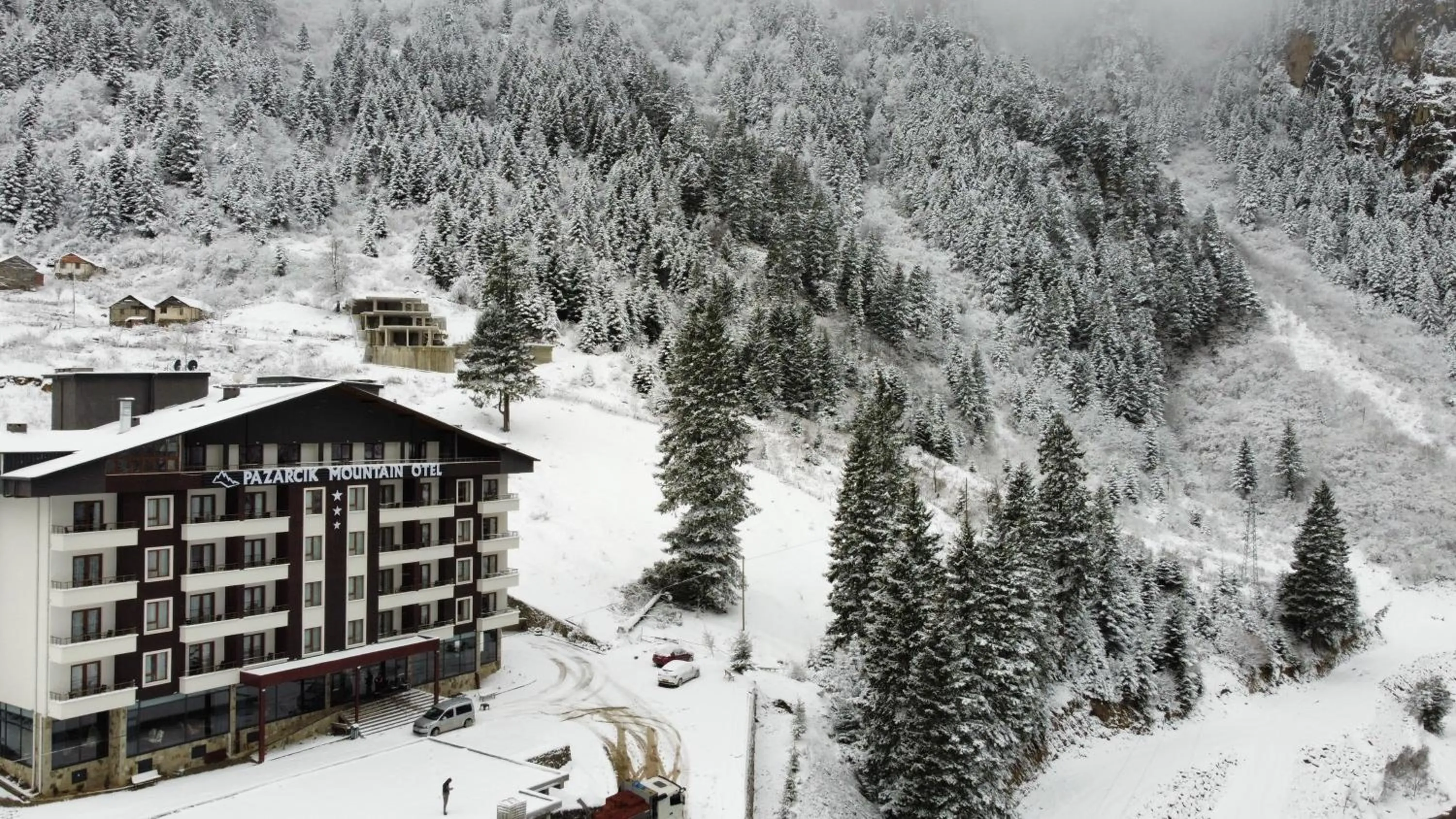 Property building in PAZARCIK MOUNTAIN HOTEL