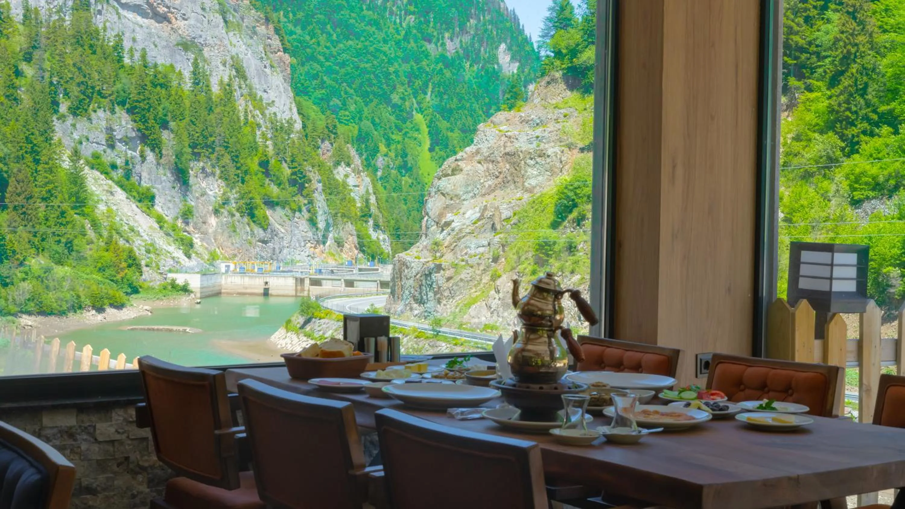 Restaurant/places to eat in PAZARCIK MOUNTAIN HOTEL