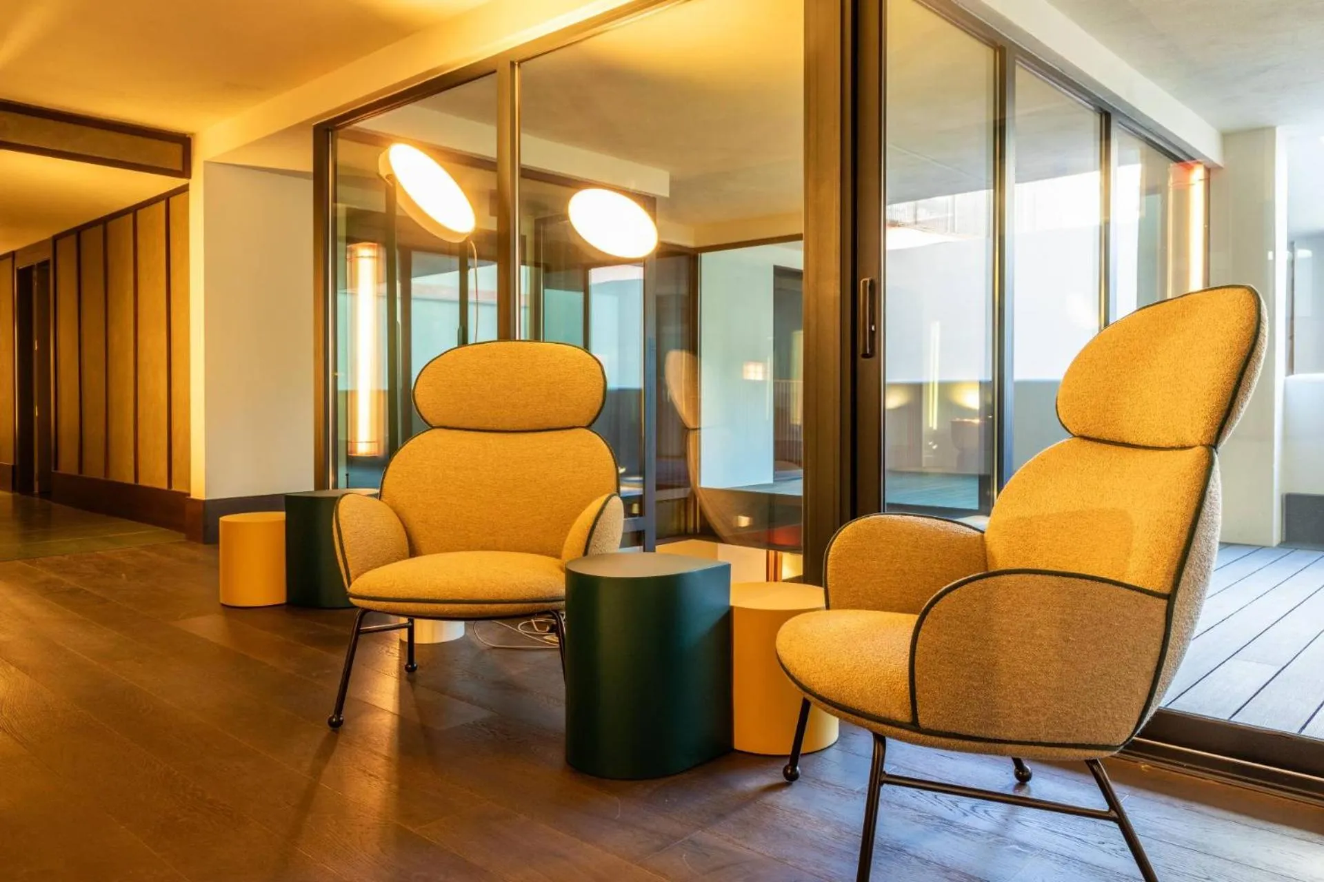 Seating area in Onix Fira