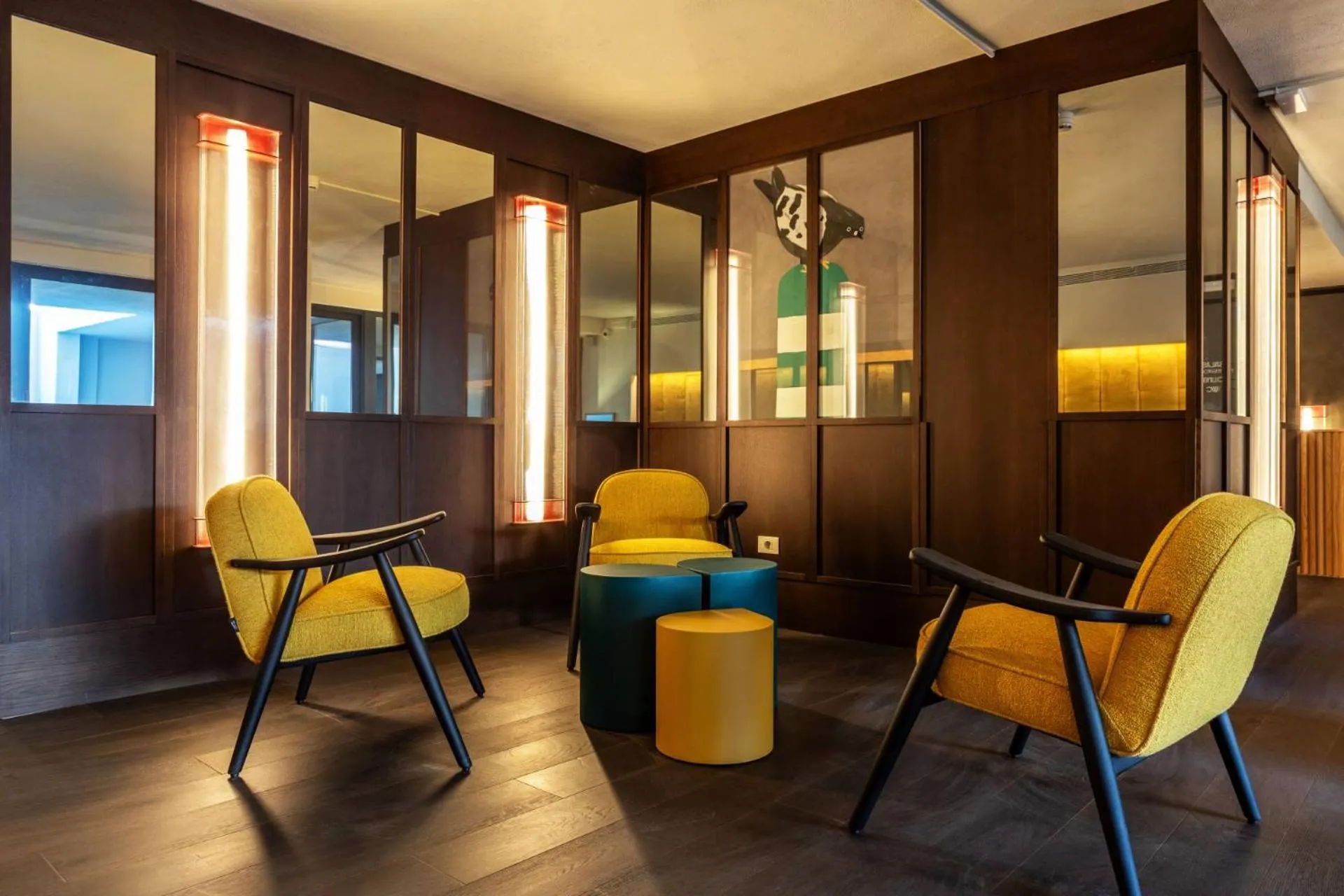 Seating area in Onix Fira