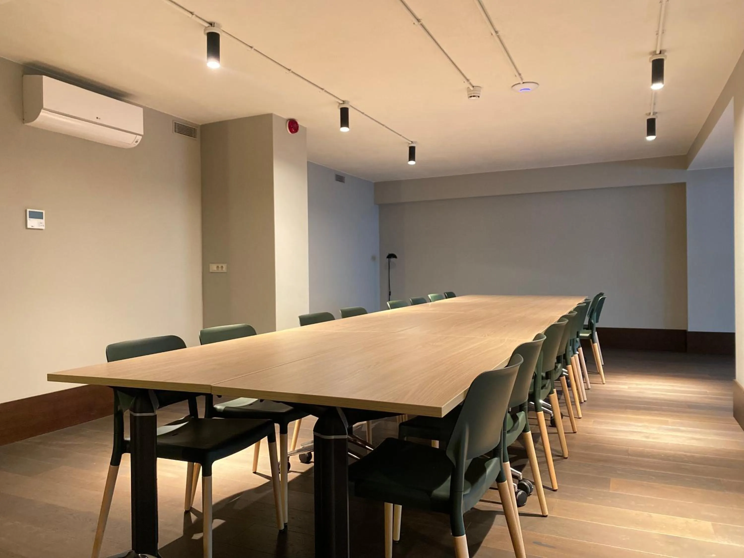 Meeting/conference room in Onix Fira