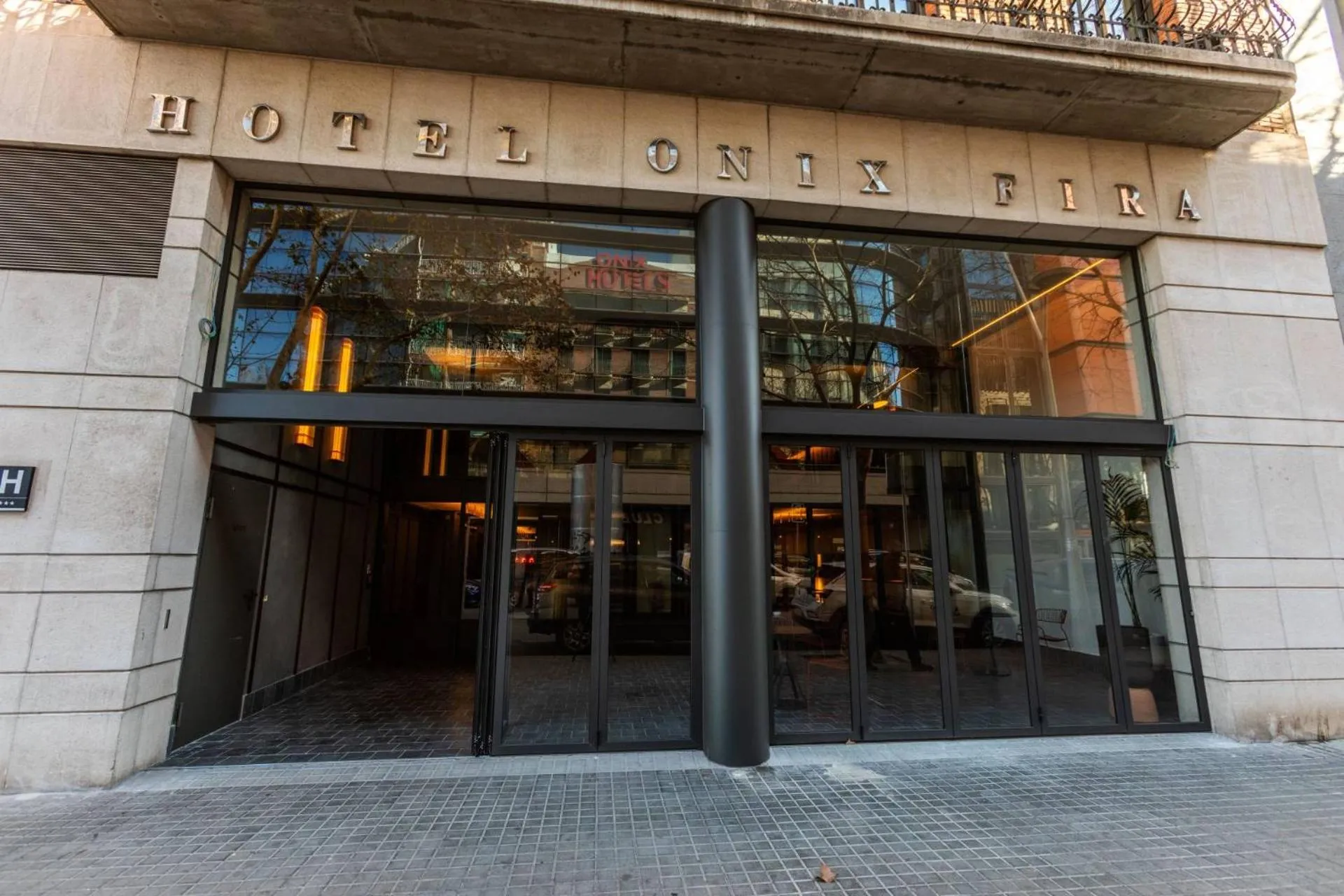 Facade/entrance in Onix Fira