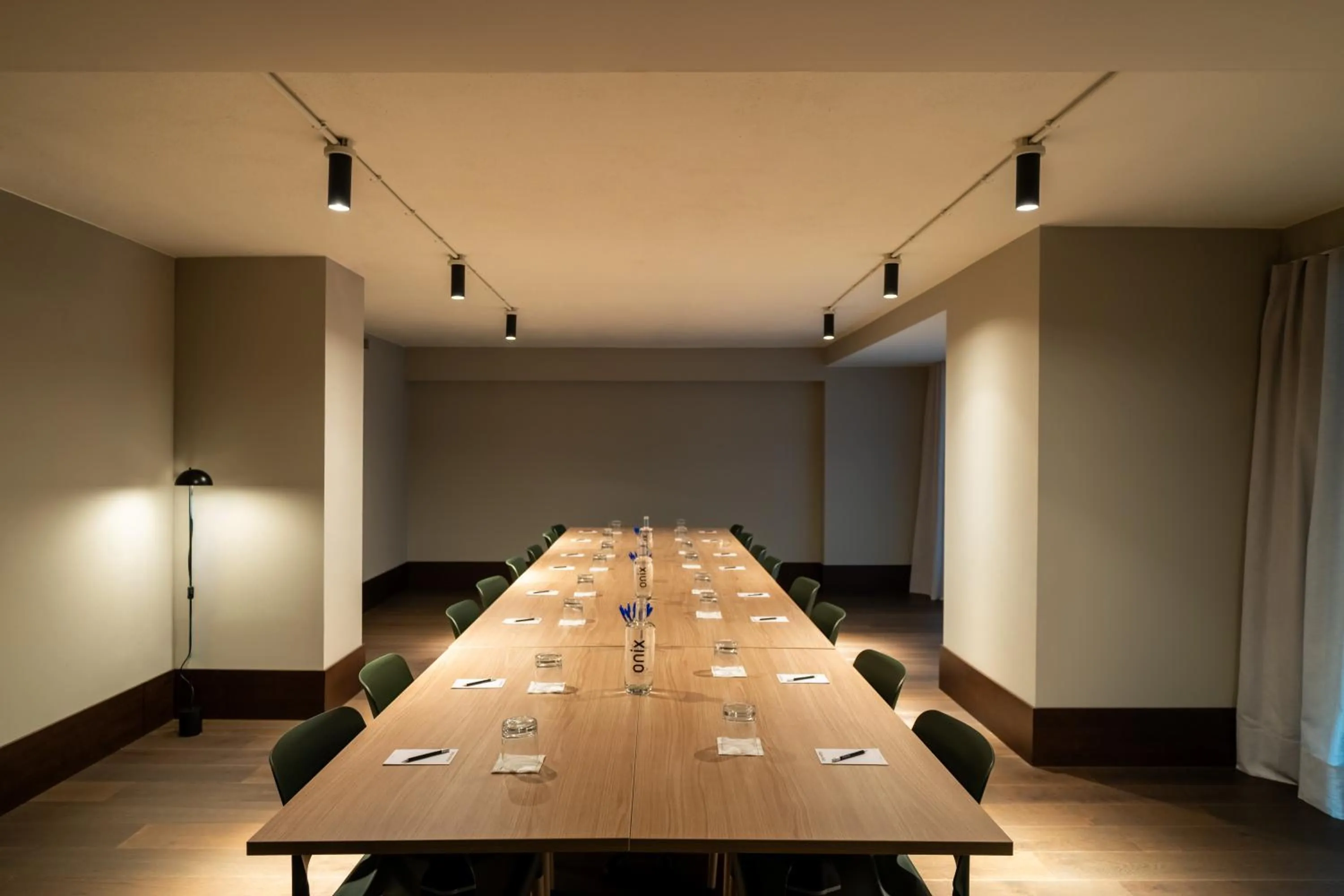 Meeting/conference room in Onix Fira