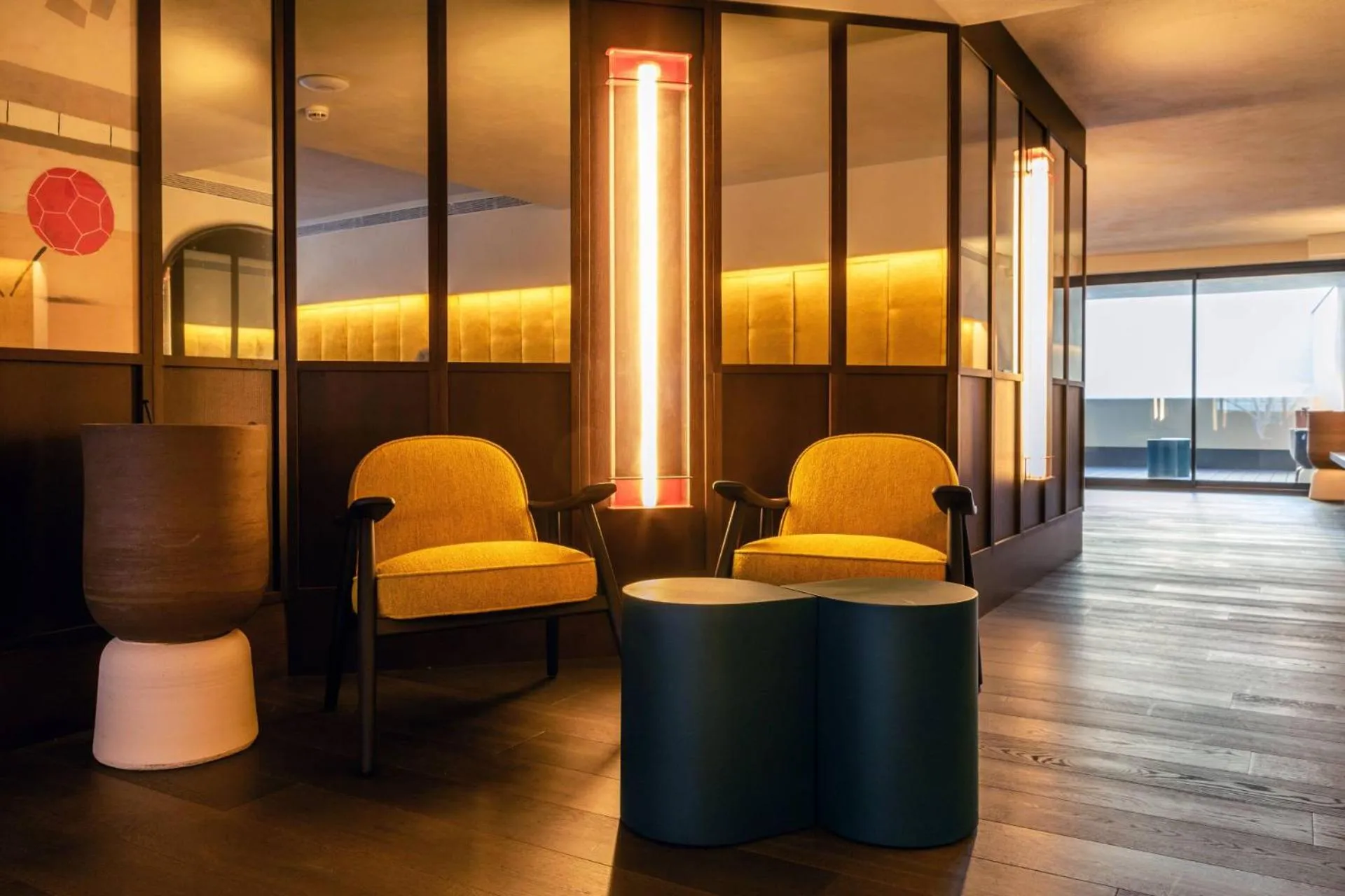 Seating area in Onix Fira