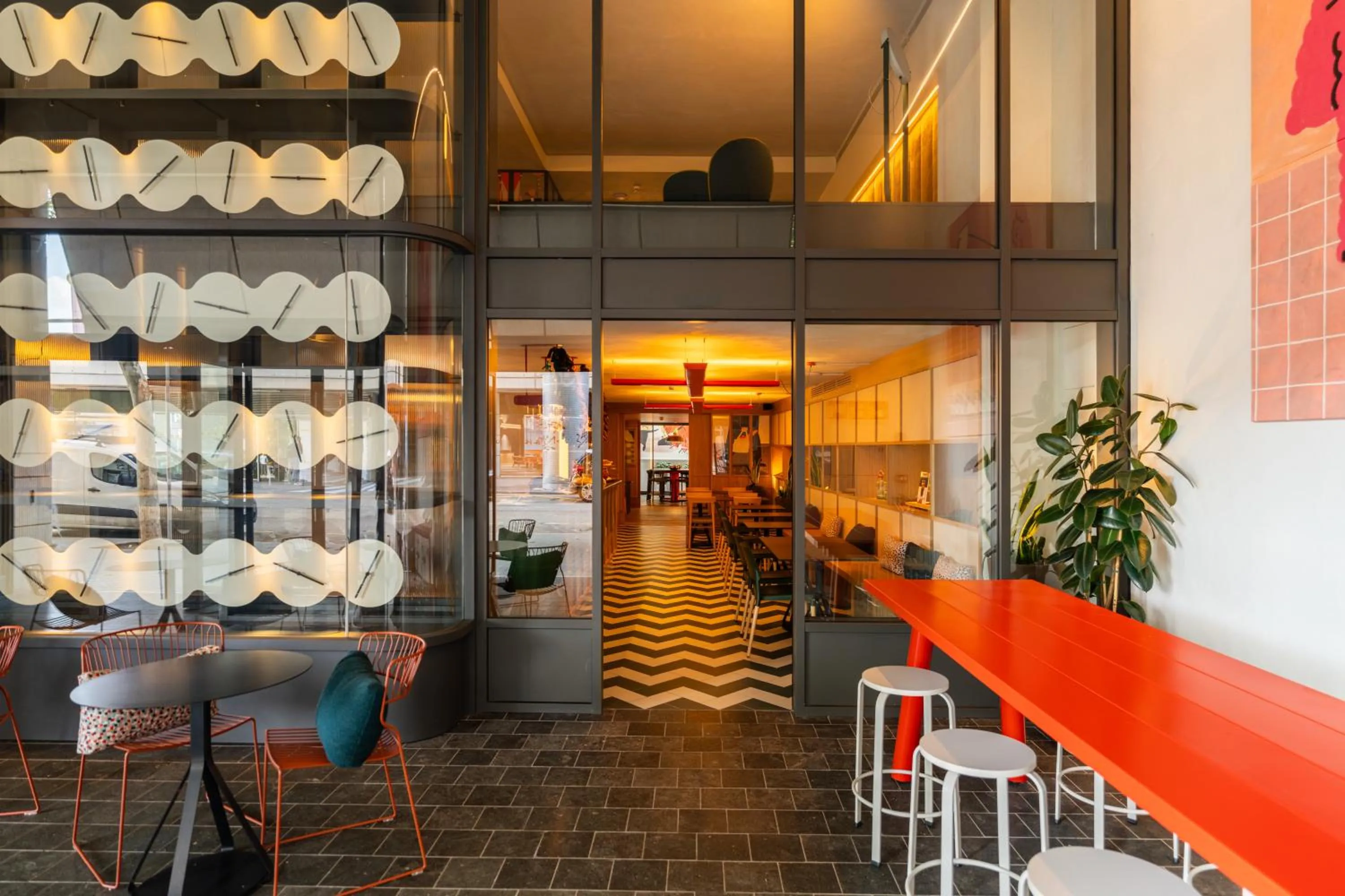 Seating area in Onix Fira