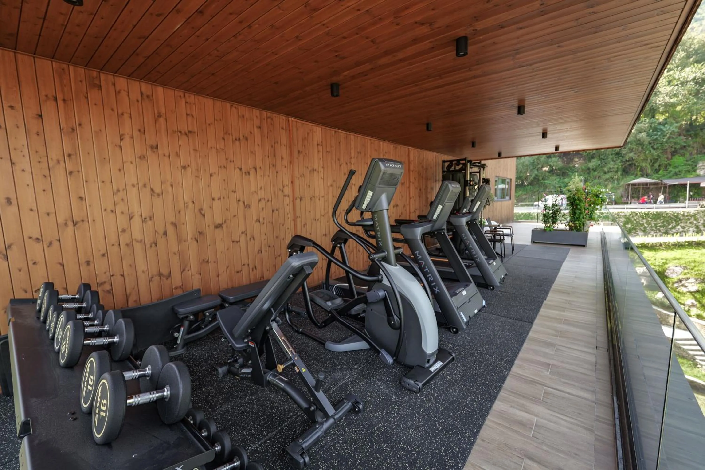 Fitness centre/facilities in Hotel Uji Ftohte Tepelene