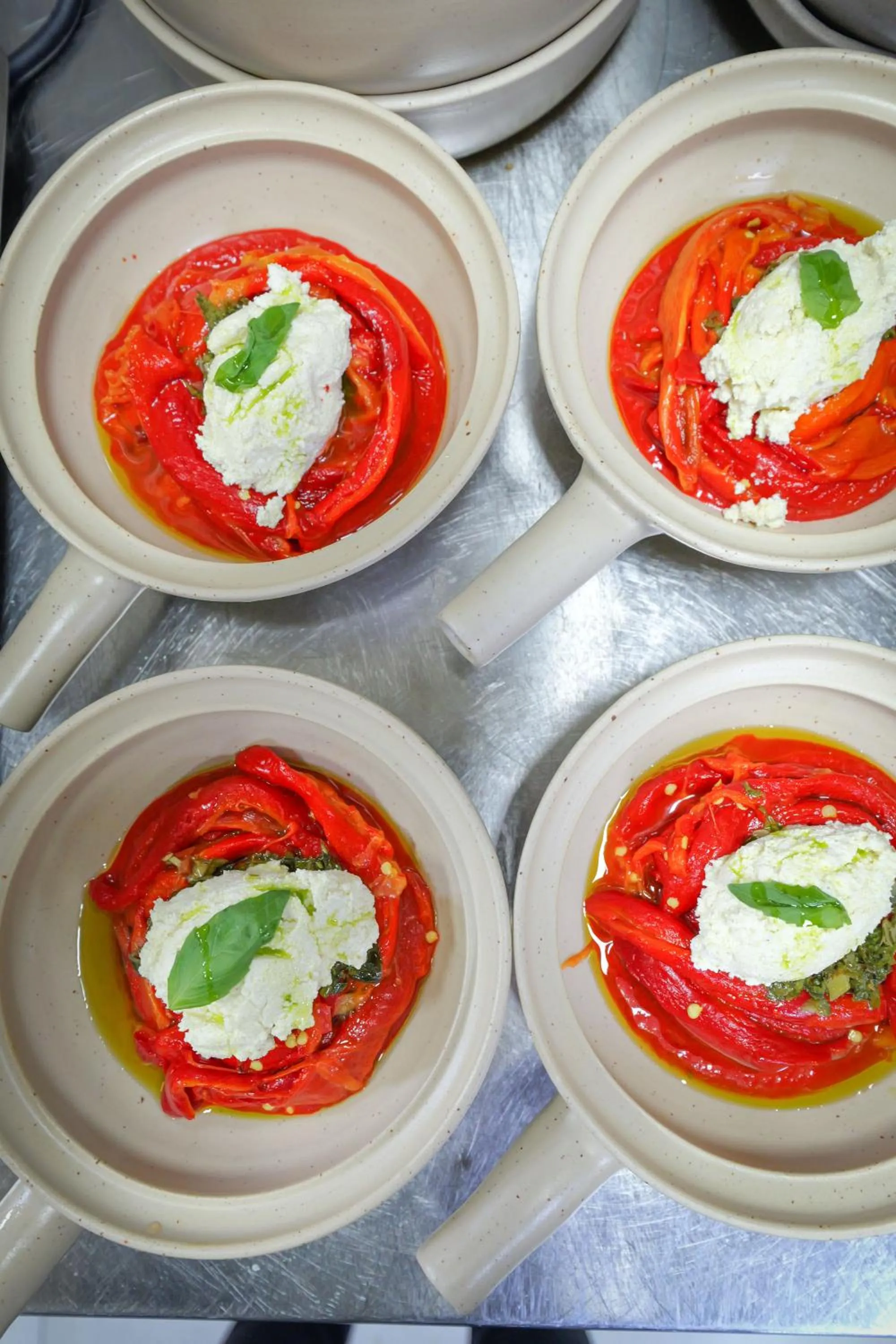 Food in Hotel Uji Ftohte Tepelene