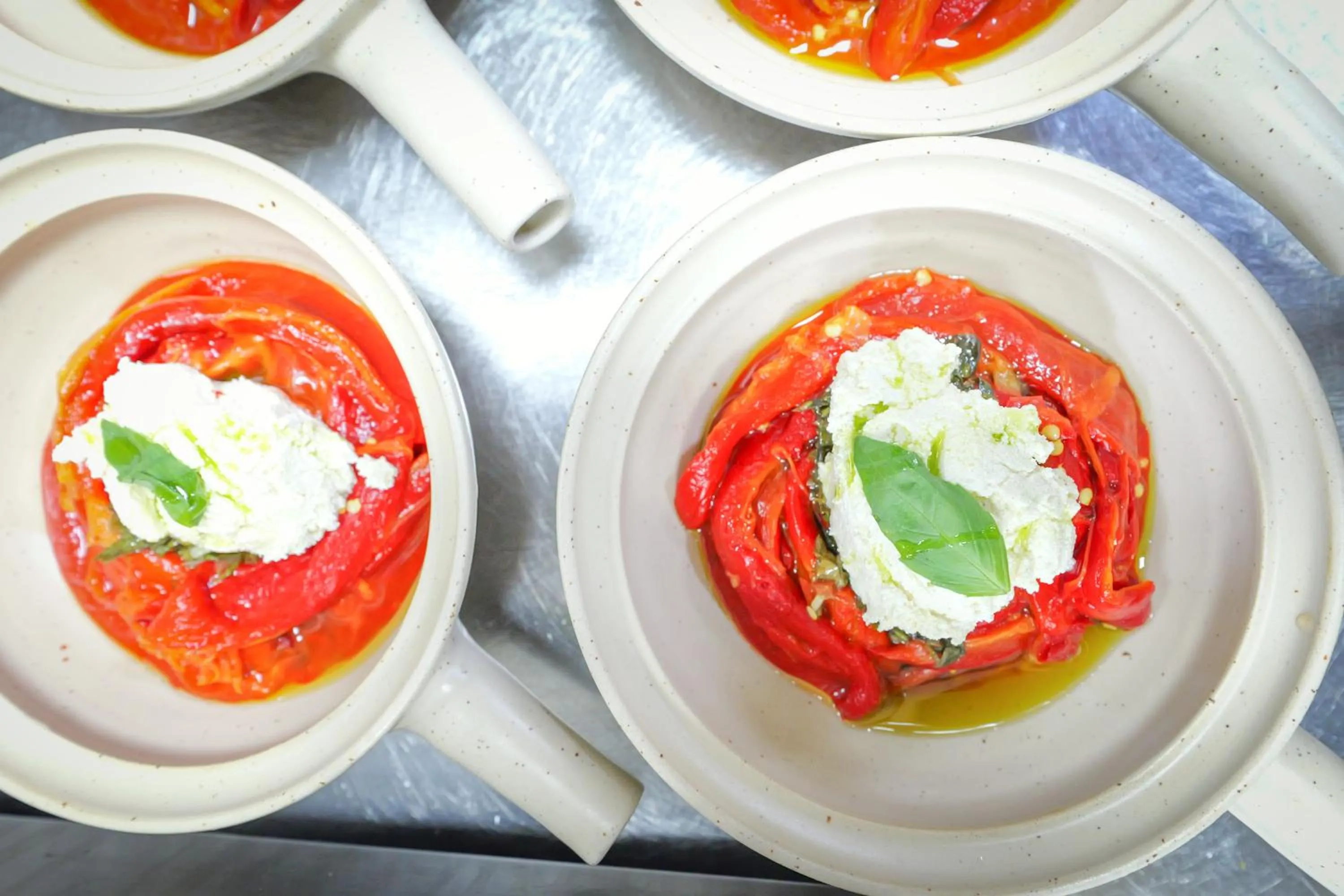 Food in Hotel Uji Ftohte Tepelene